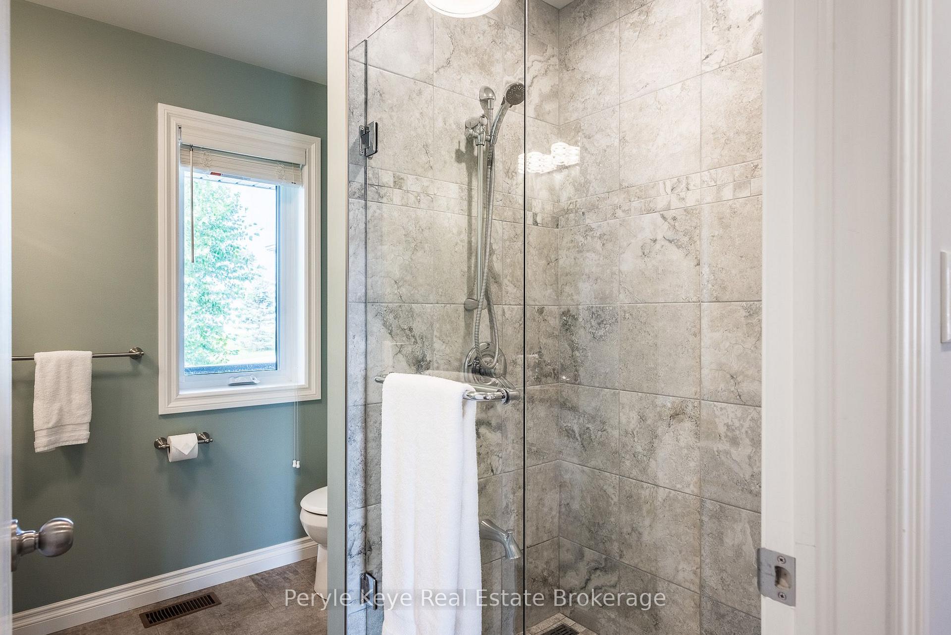 Photo 34 of 9 Gainsborough Road, Bracebridge, Monck (Bracebridge) — HOMEH
