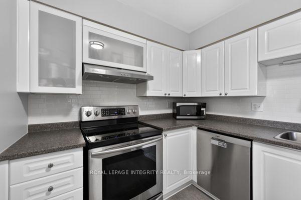 Photo 11 of Unit 404, 345 Centrum Boulevard, Ottawa, Bilberry Creek/Queenswood Heights — HOMEH