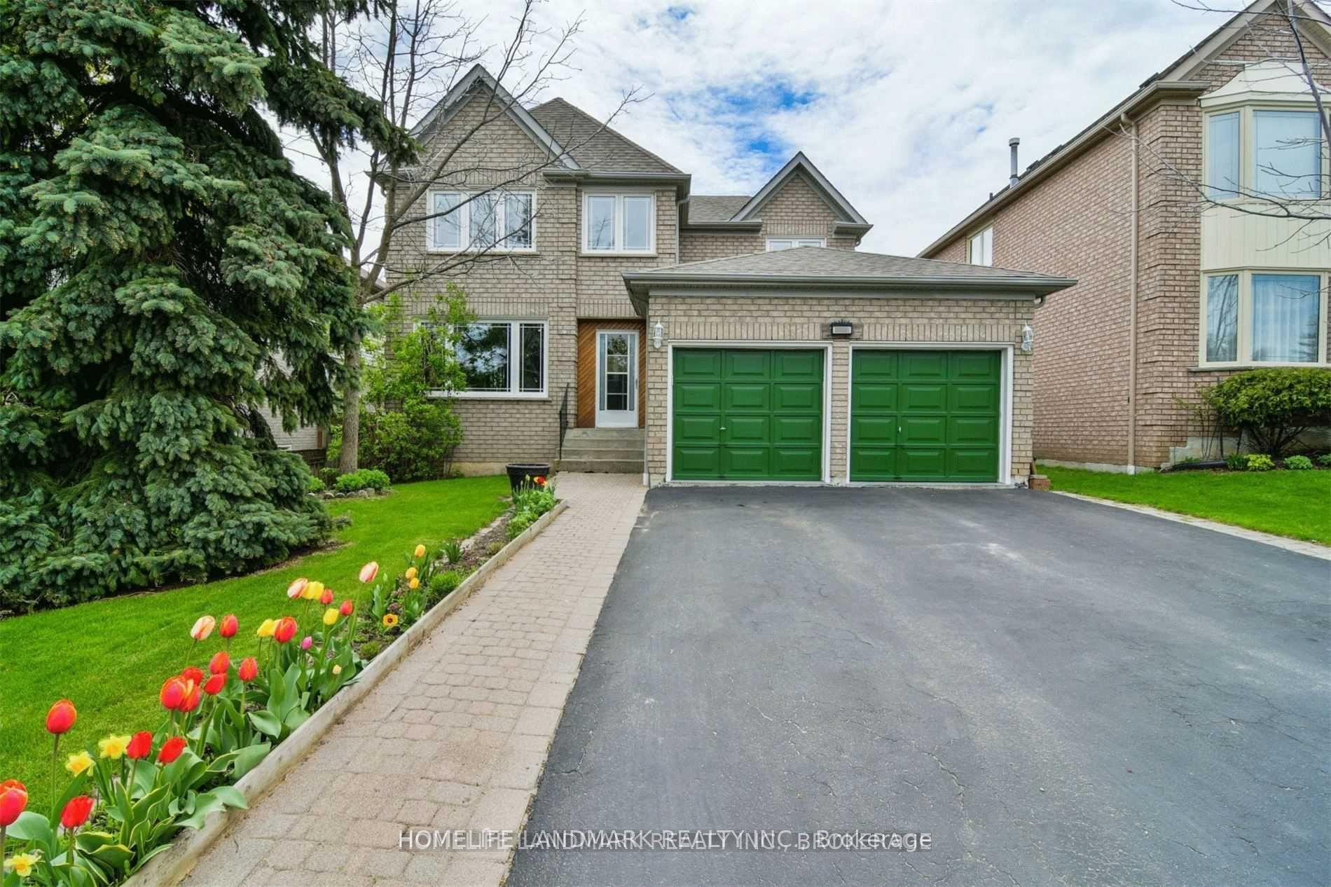 Photo 2 of 2914 Peacock Drive, Mississauga, Central Erin Mills — HOMEH