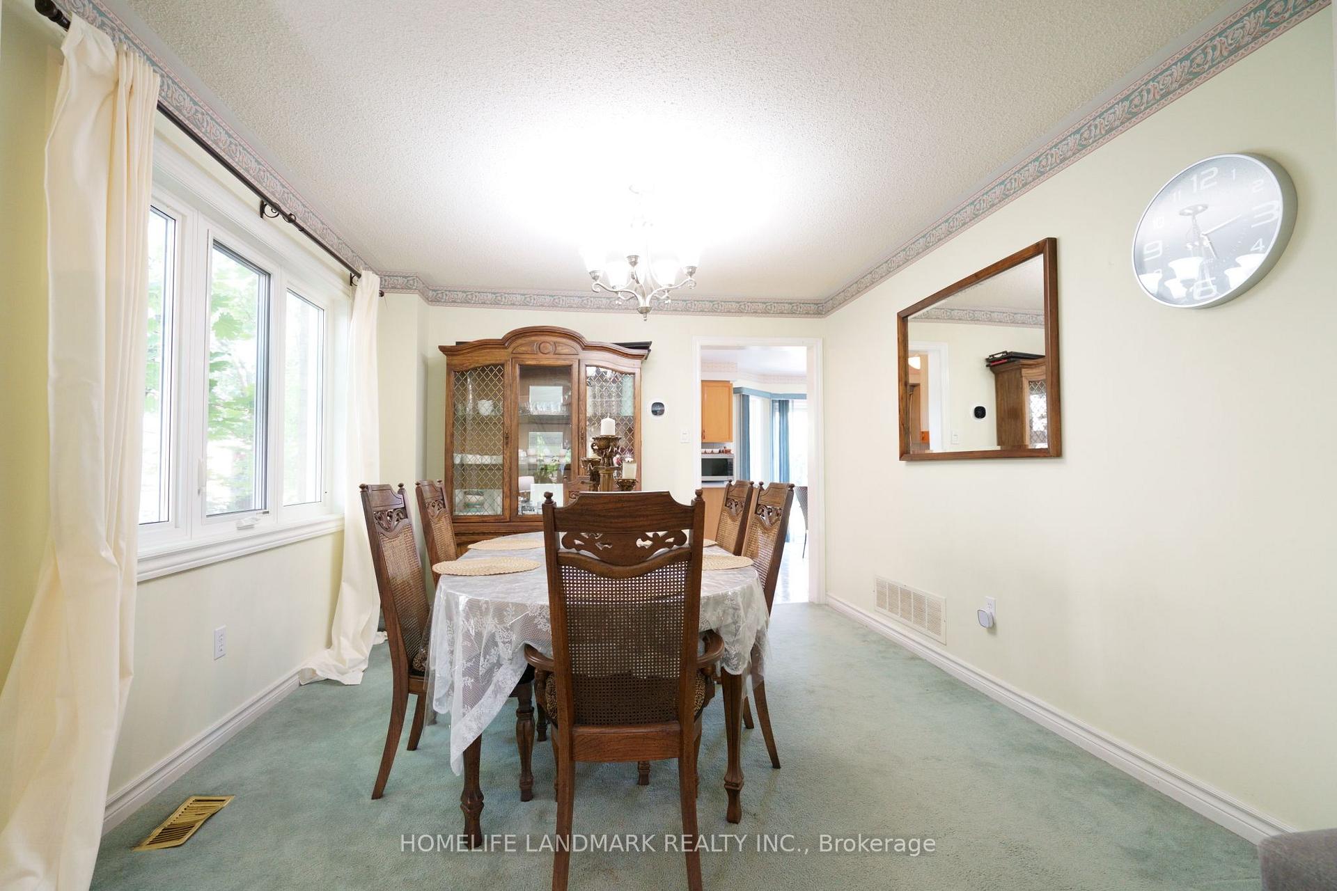 Photo 6 of 2914 Peacock Drive, Mississauga, Central Erin Mills — HOMEH