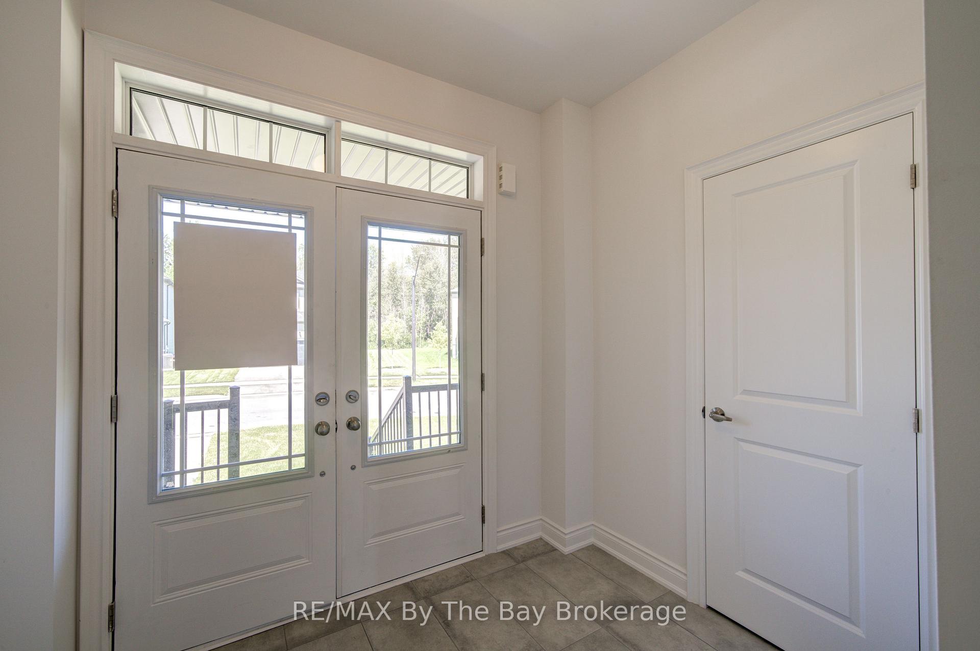 Photo 2 of 25 Amber Drive, Wasaga Beach — HOMEH
