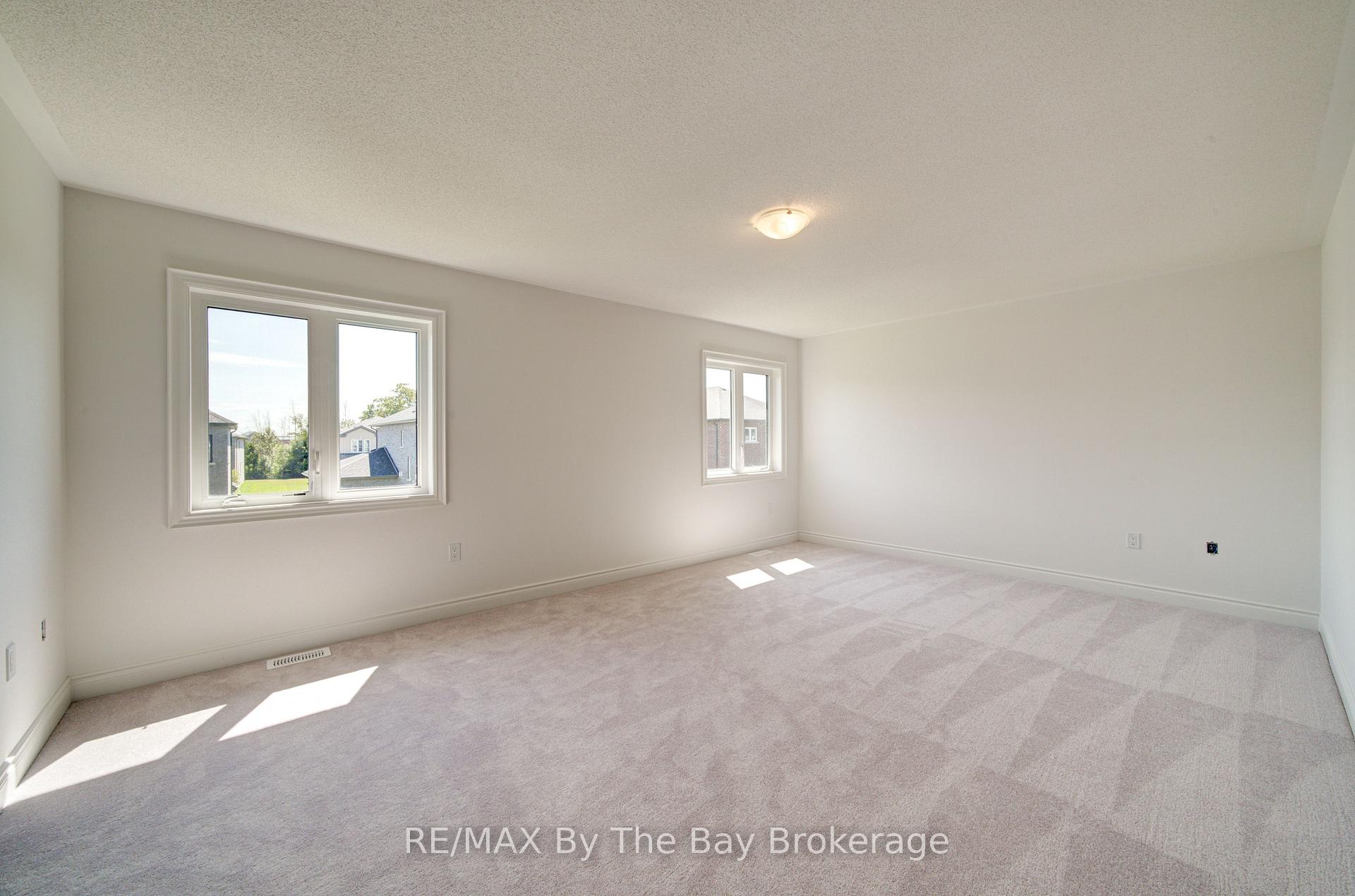 Photo 19 of 25 Amber Drive, Wasaga Beach — HOMEH