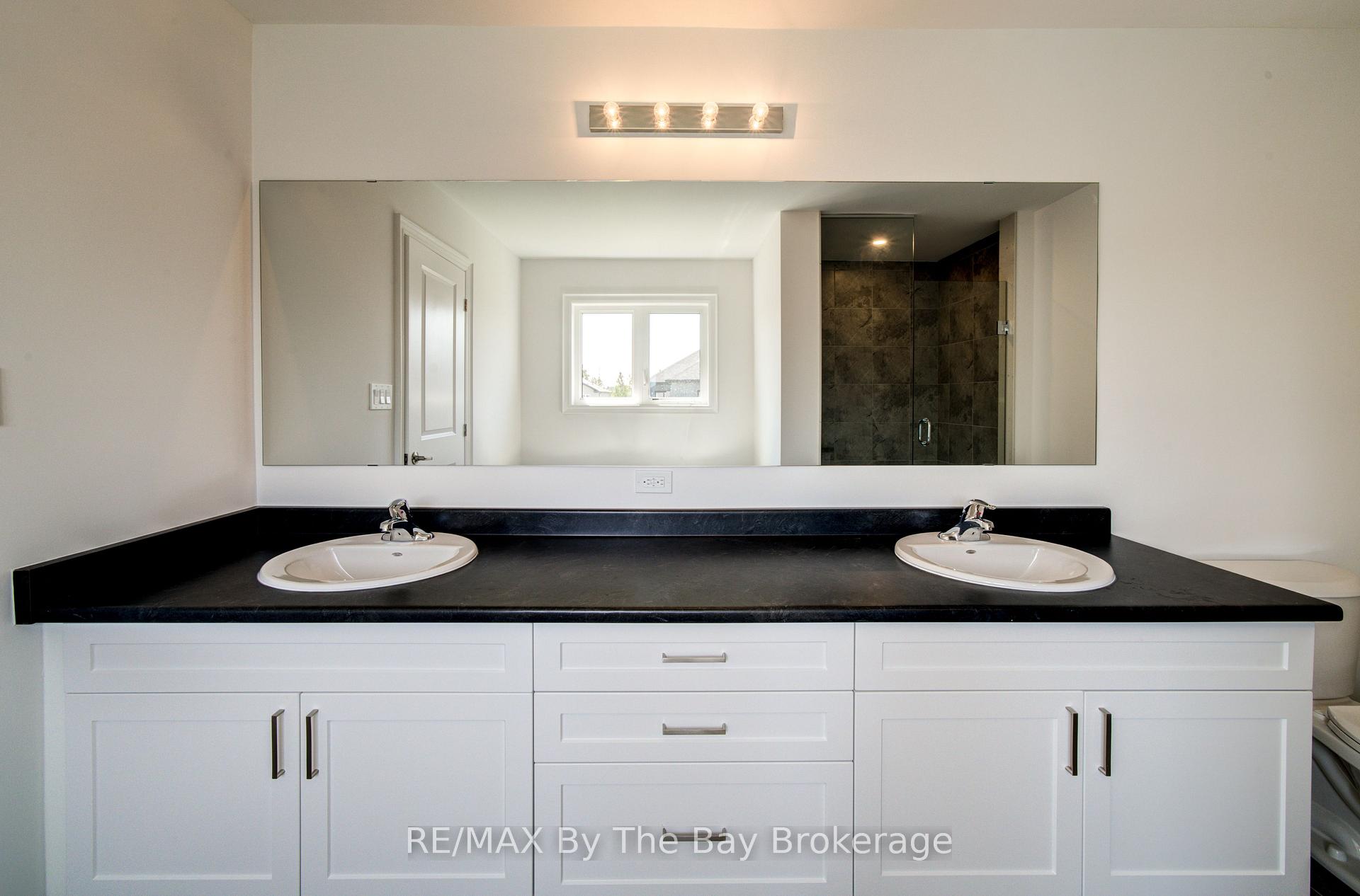 Photo 22 of 25 Amber Drive, Wasaga Beach — HOMEH