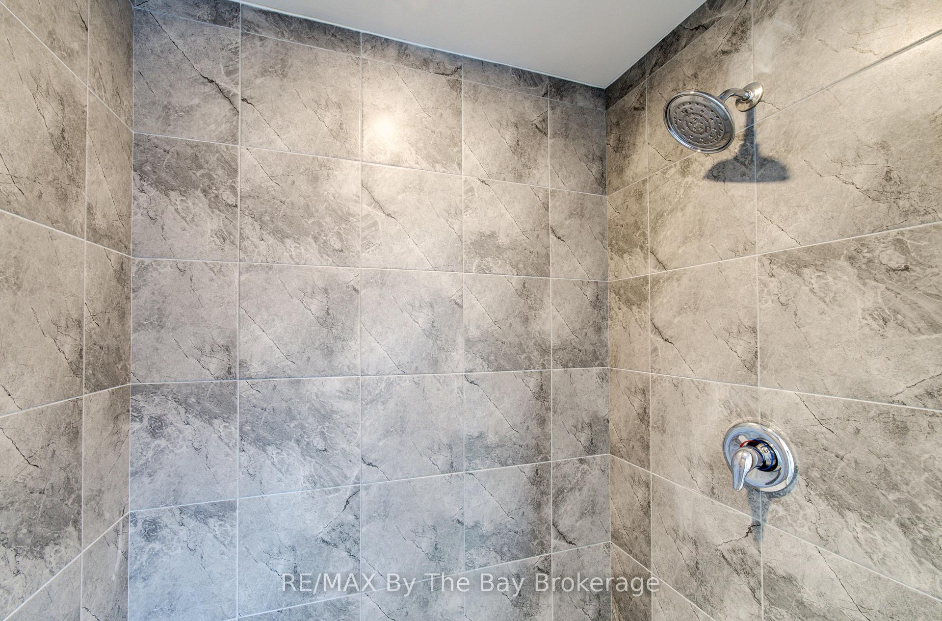 Photo 24 of 25 Amber Drive, Wasaga Beach — HOMEH
