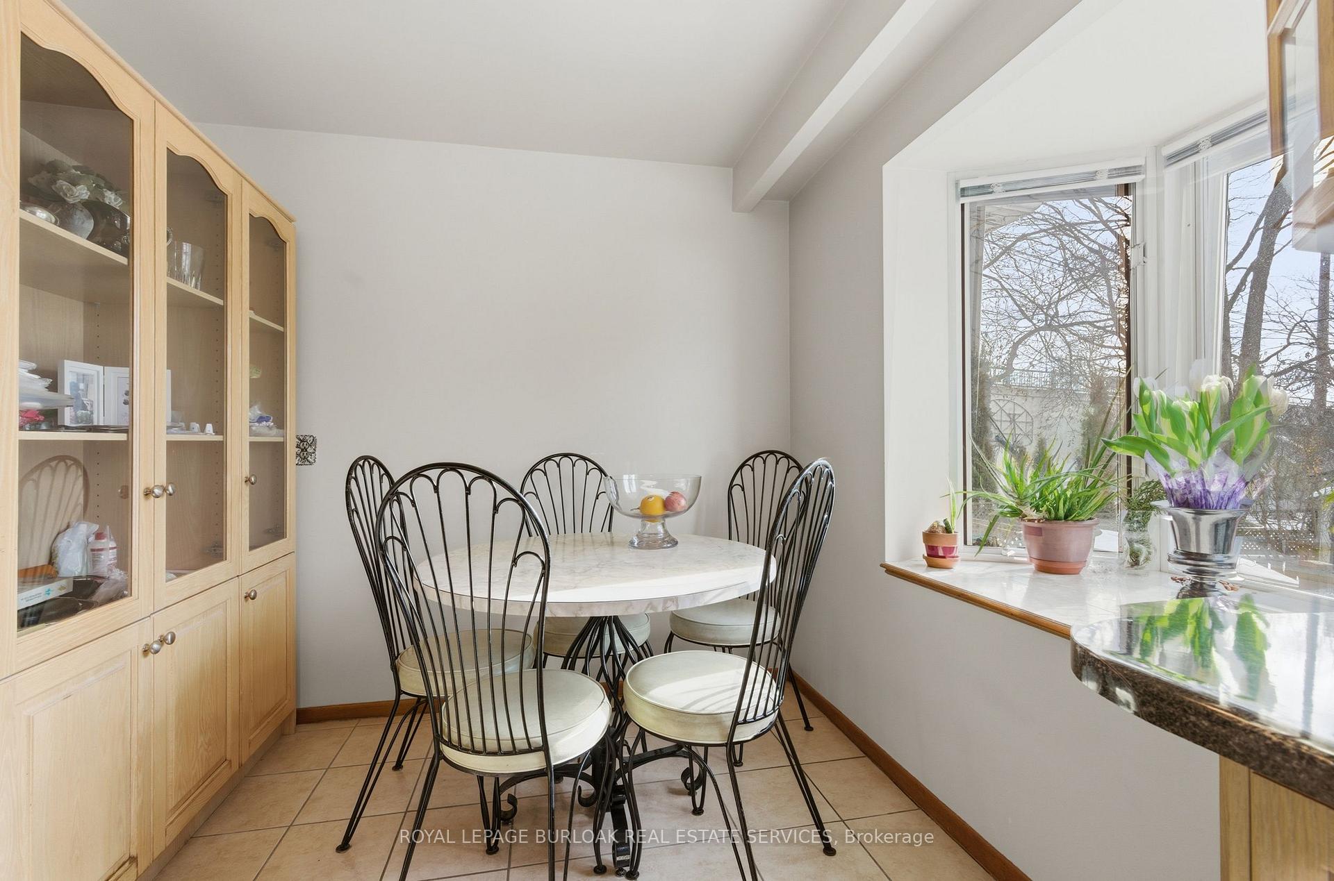 Photo 12 of 44 Browns Line, Etobicoke, Alderwood — HOMEH