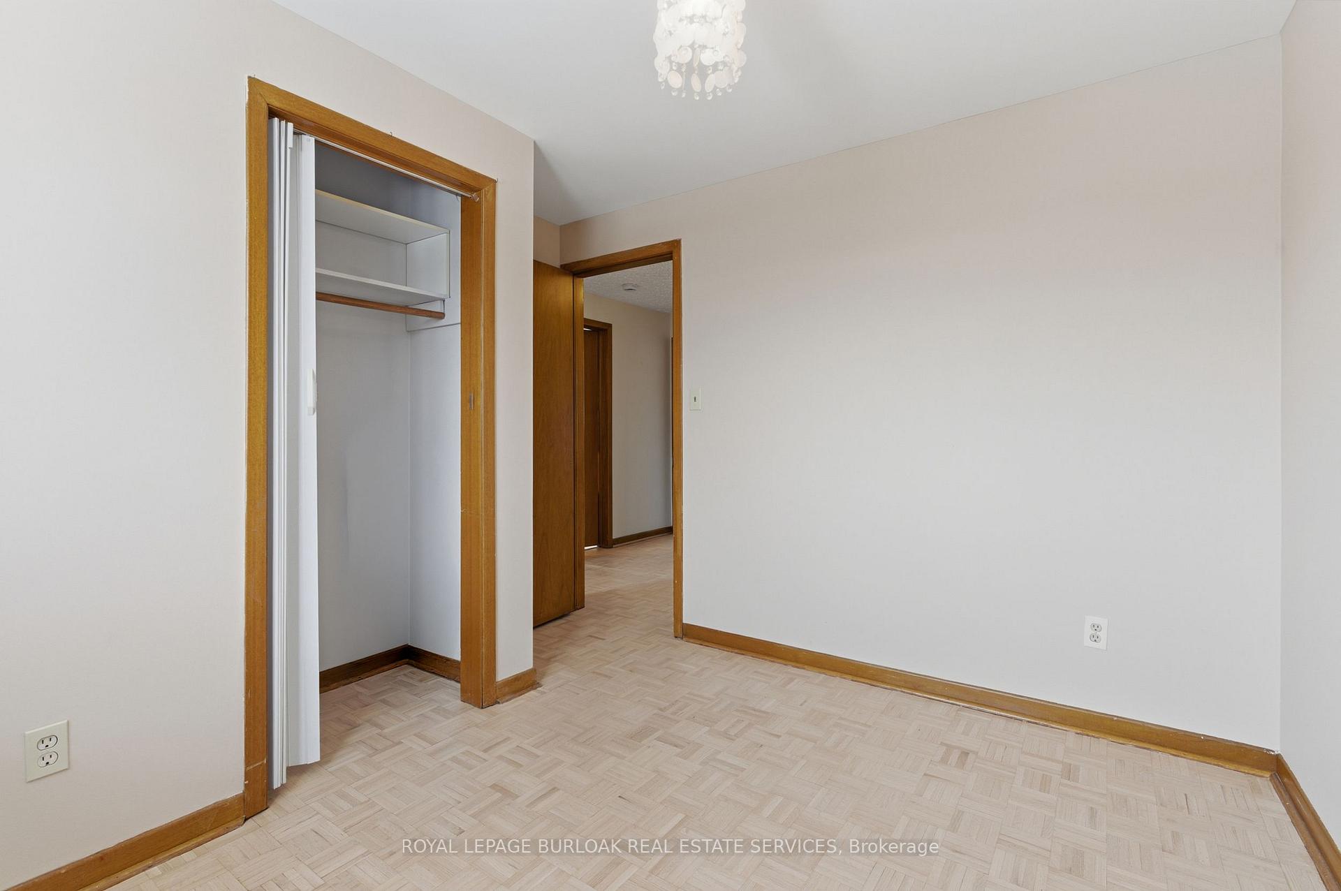 Photo 20 of 44 Browns Line, Etobicoke, Alderwood — HOMEH