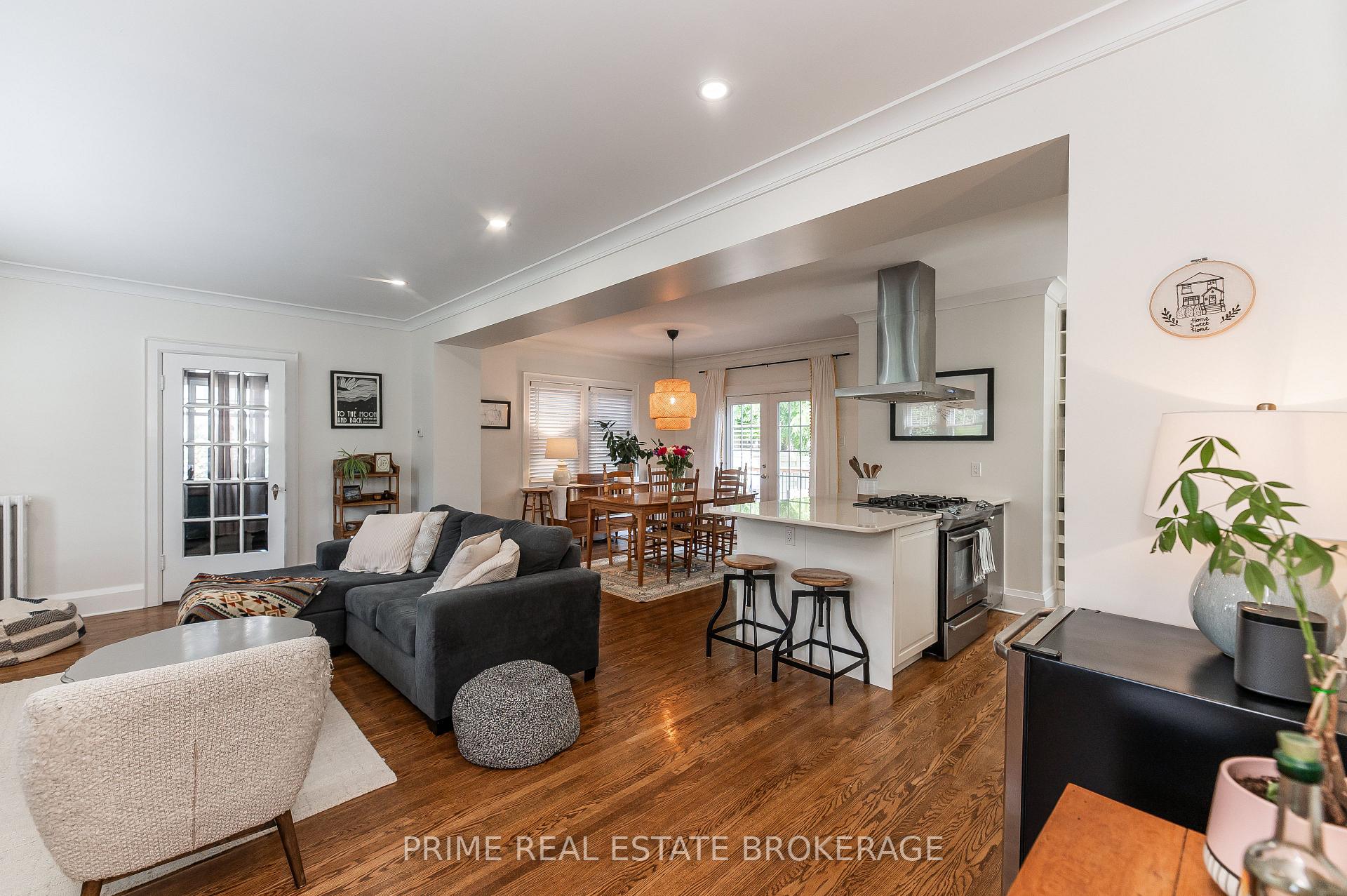 Photo 6 of 29 Wellington Street, St. Thomas — HOMEH