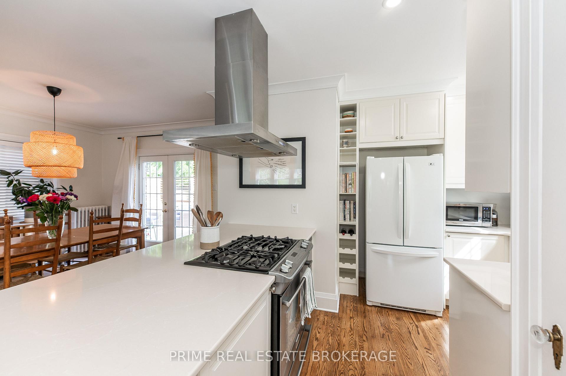 Photo 8 of 29 Wellington Street, St. Thomas — HOMEH