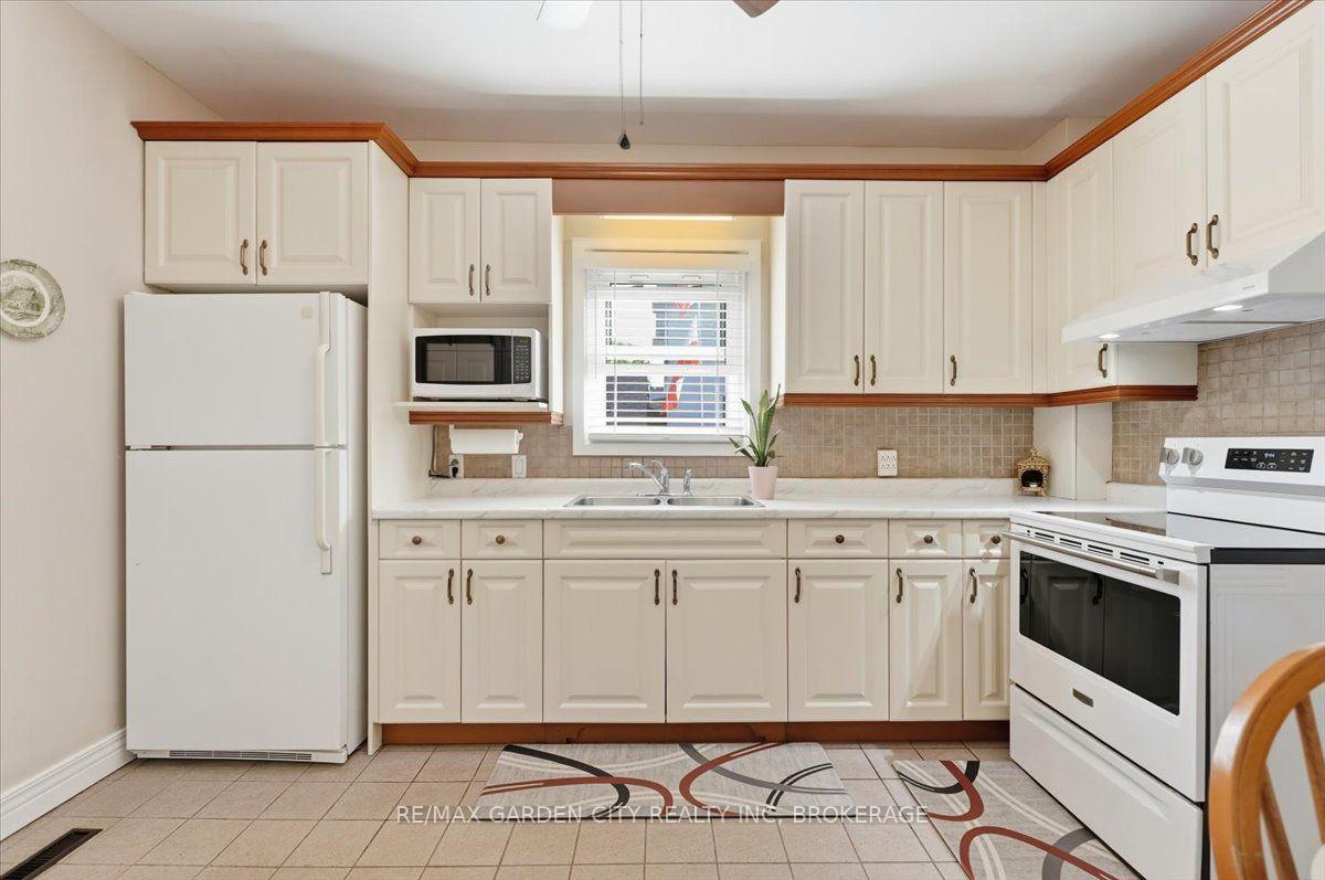 Photo 11 of 38 Fitch Street, Welland, Prince Charles — HOMEH