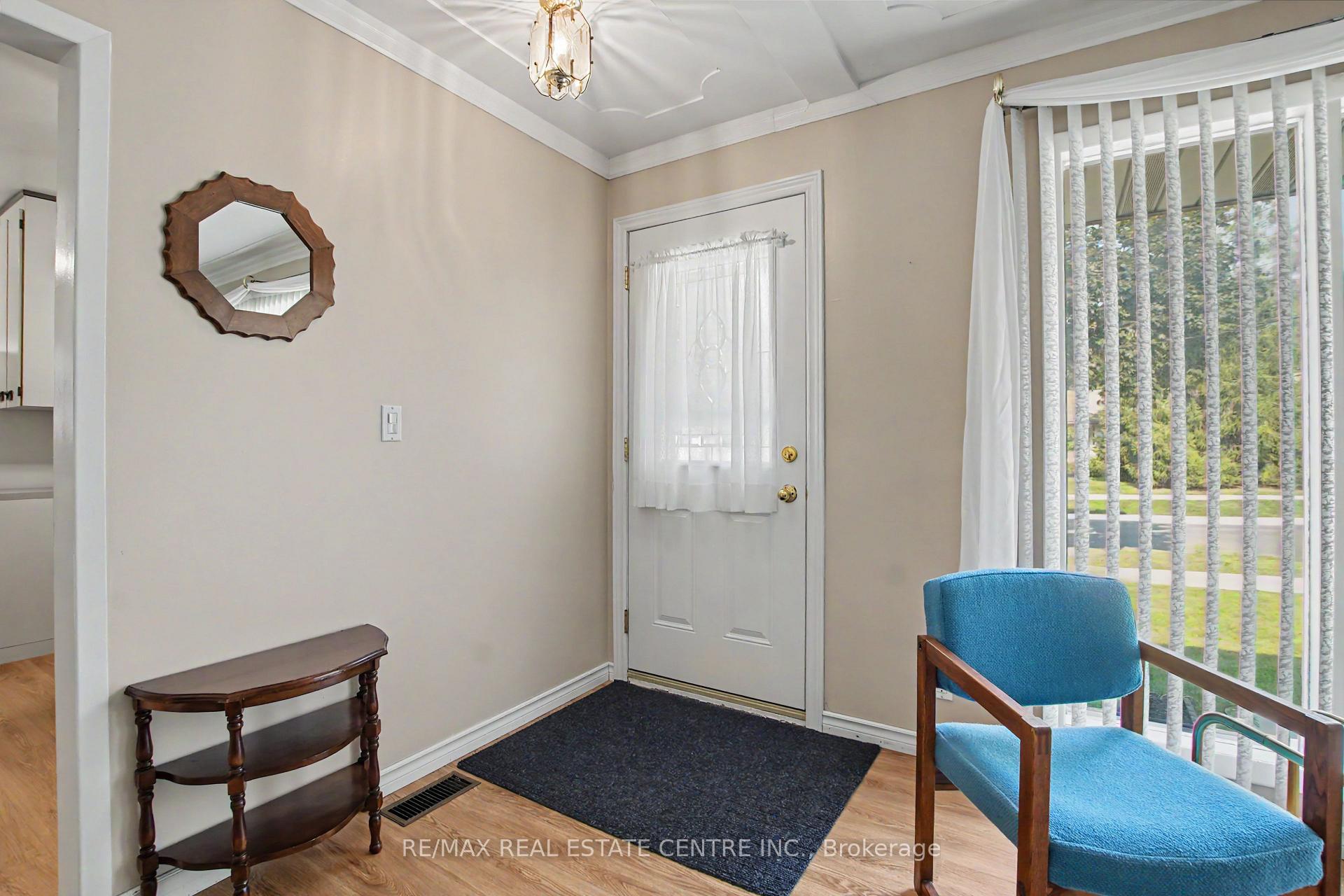 Photo 6 of 209 Franklin Street S, Kitchener, Fairview/Kingsdale — HOMEH