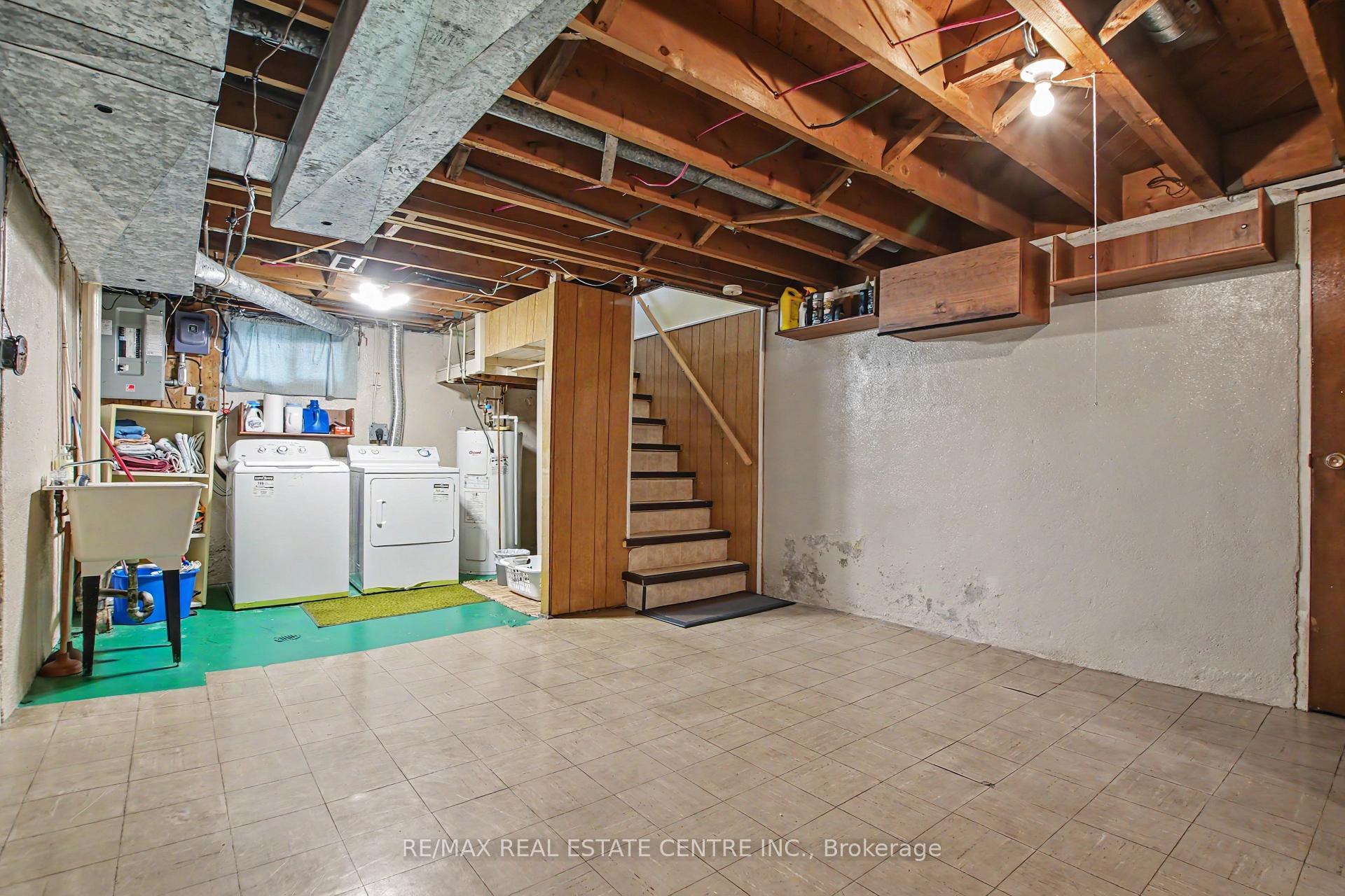 Photo 25 of 209 Franklin Street S, Kitchener, Fairview/Kingsdale — HOMEH