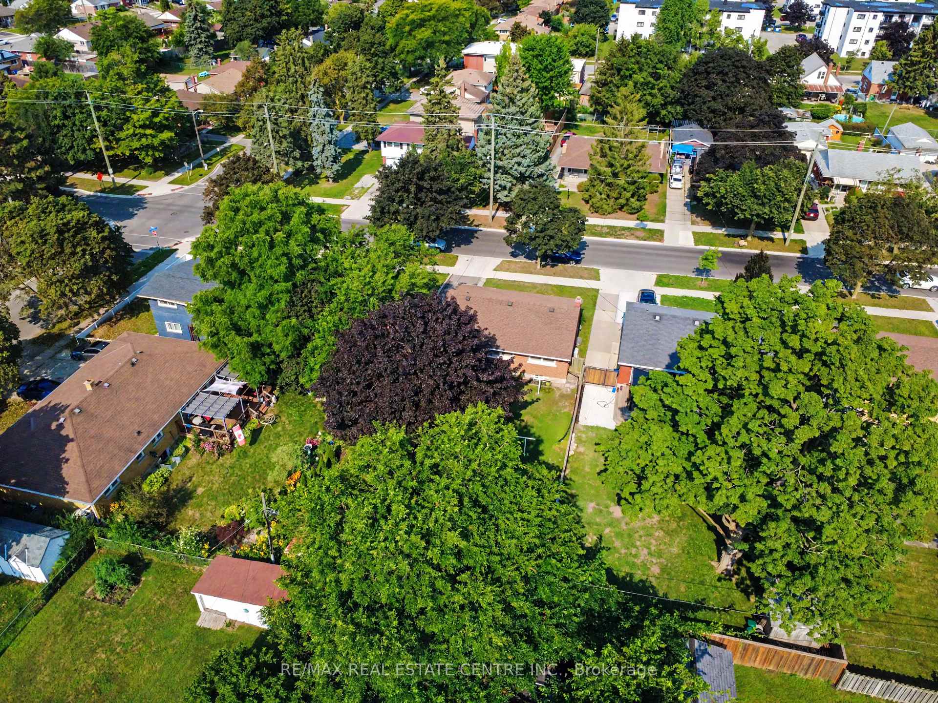 Photo 36 of 209 Franklin Street S, Kitchener, Fairview/Kingsdale — HOMEH