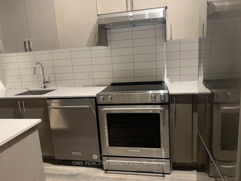 Photo 17 of Unit 13, 9000 Jane Street, Vaughan, Vellore Village — HOMEH