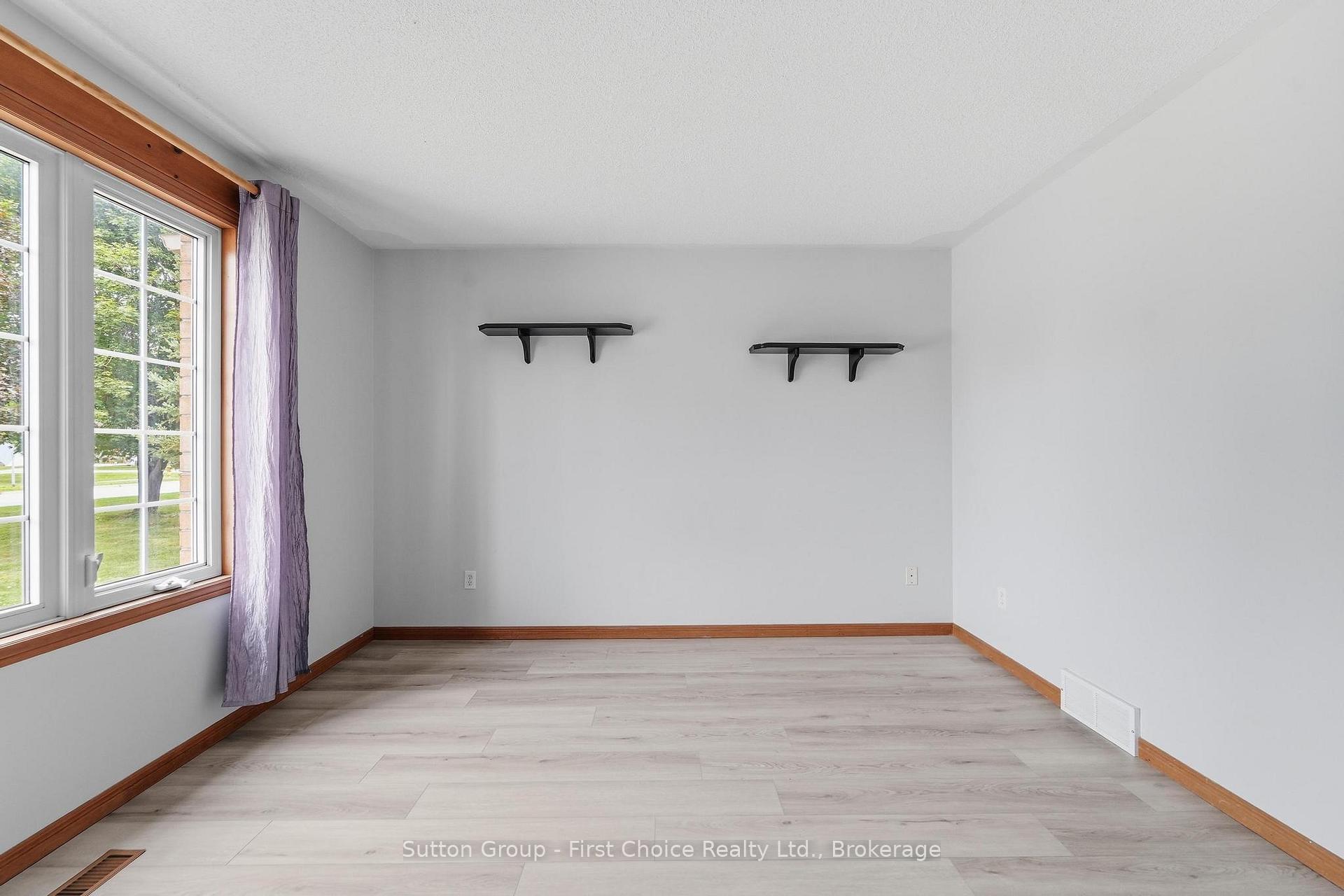 Photo 9 of 56 Huron Road, West Perth, Mitchell — HOMEH