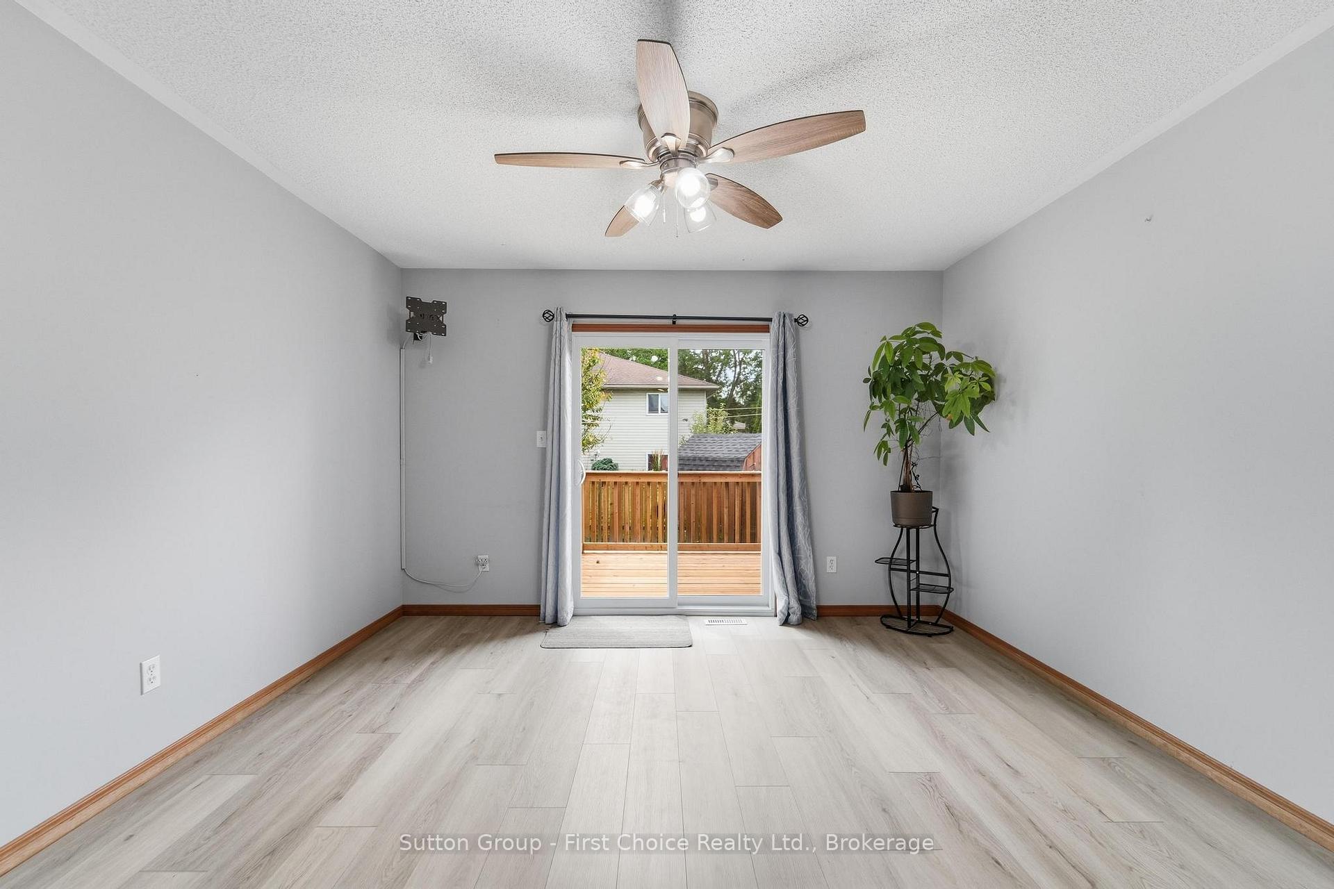Photo 13 of 56 Huron Road, West Perth, Mitchell — HOMEH
