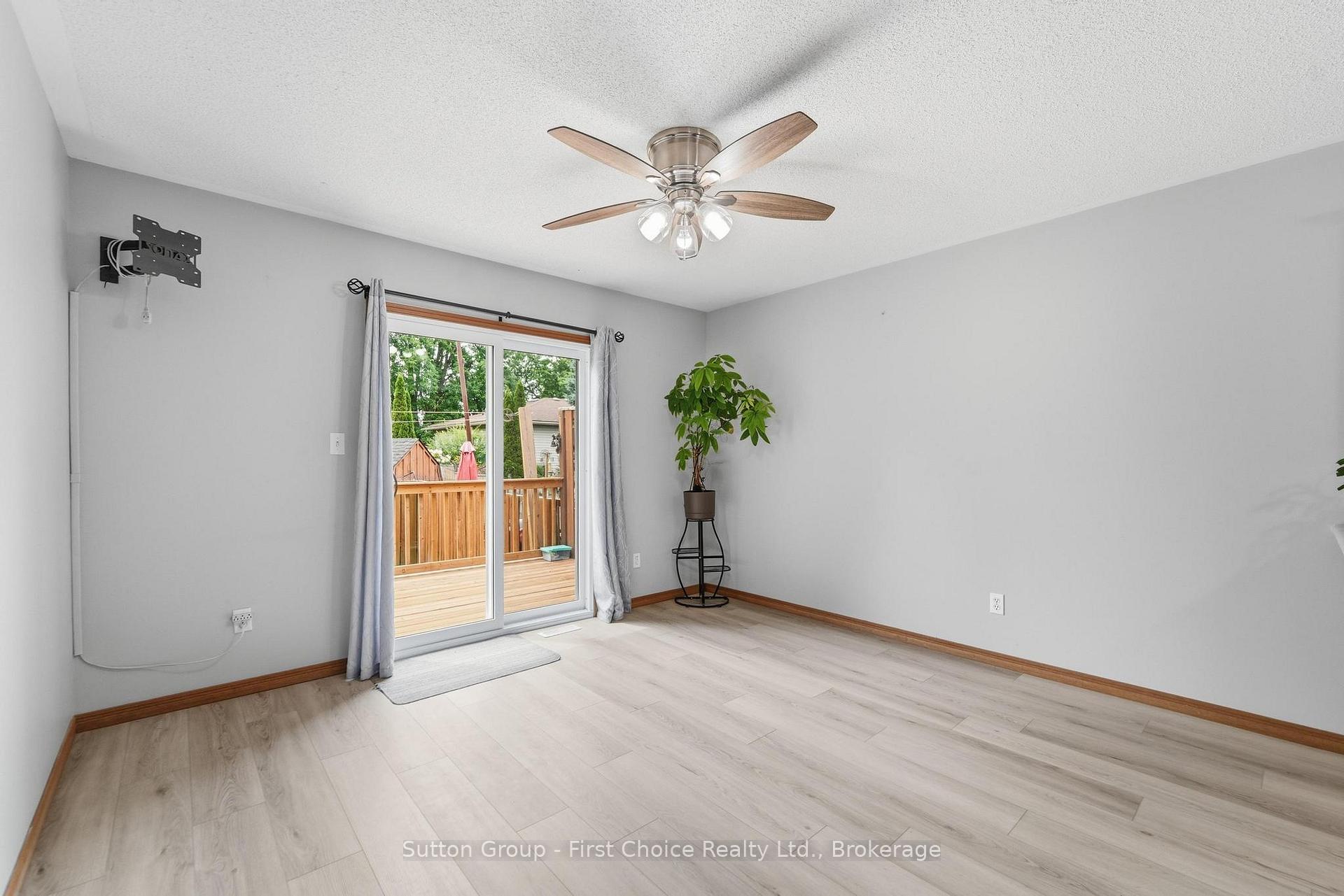 Photo 14 of 56 Huron Road, West Perth, Mitchell — HOMEH