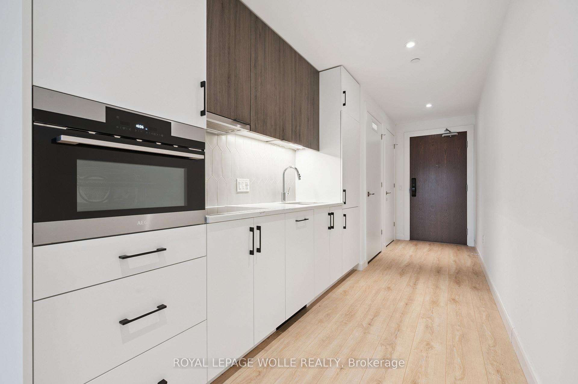 Photo 6 of Unit 304, 741 King Street W, Kitchener, KW Hospital — HOMEH