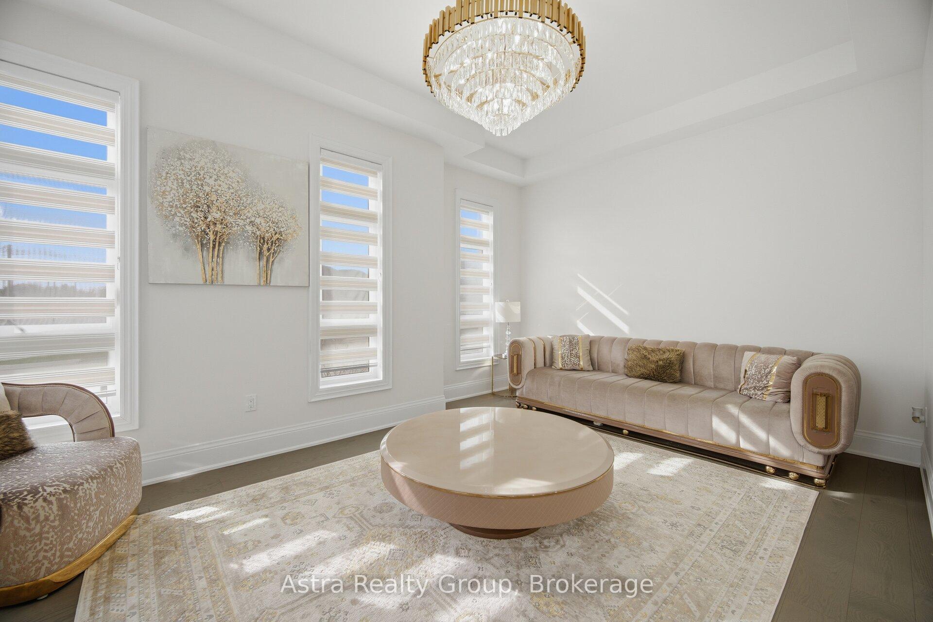 Photo 8 of 143 Ballantyne Boulevard, Vaughan, Vellore Village — HOMEH