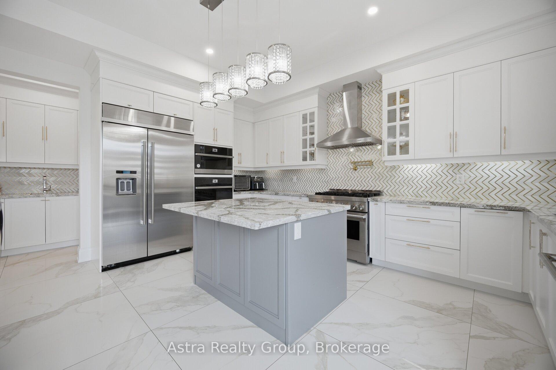 Photo 11 of 143 Ballantyne Boulevard, Vaughan, Vellore Village — HOMEH