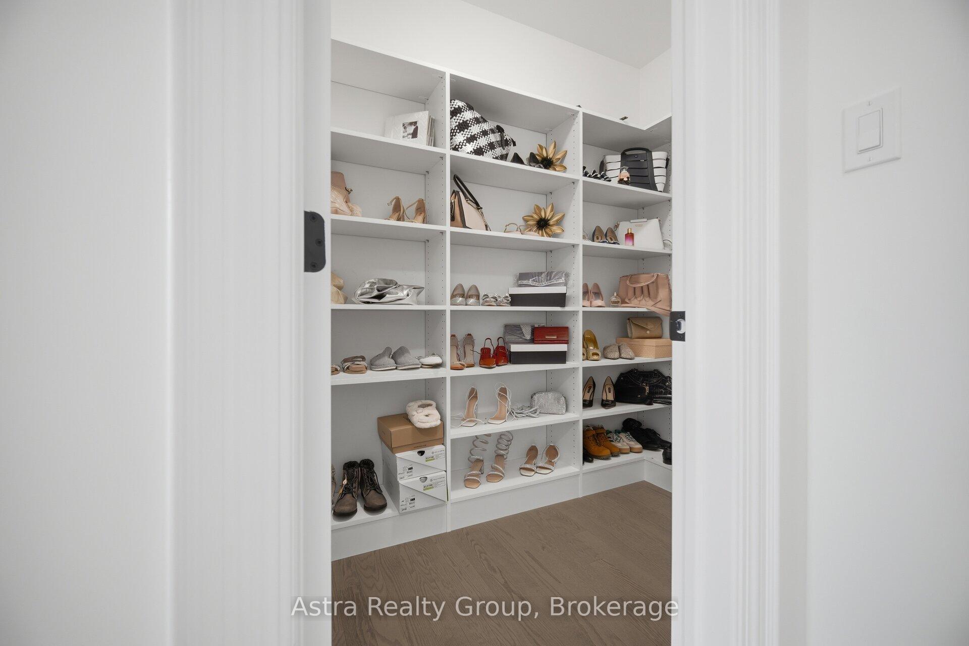 Photo 25 of 143 Ballantyne Boulevard, Vaughan, Vellore Village — HOMEH