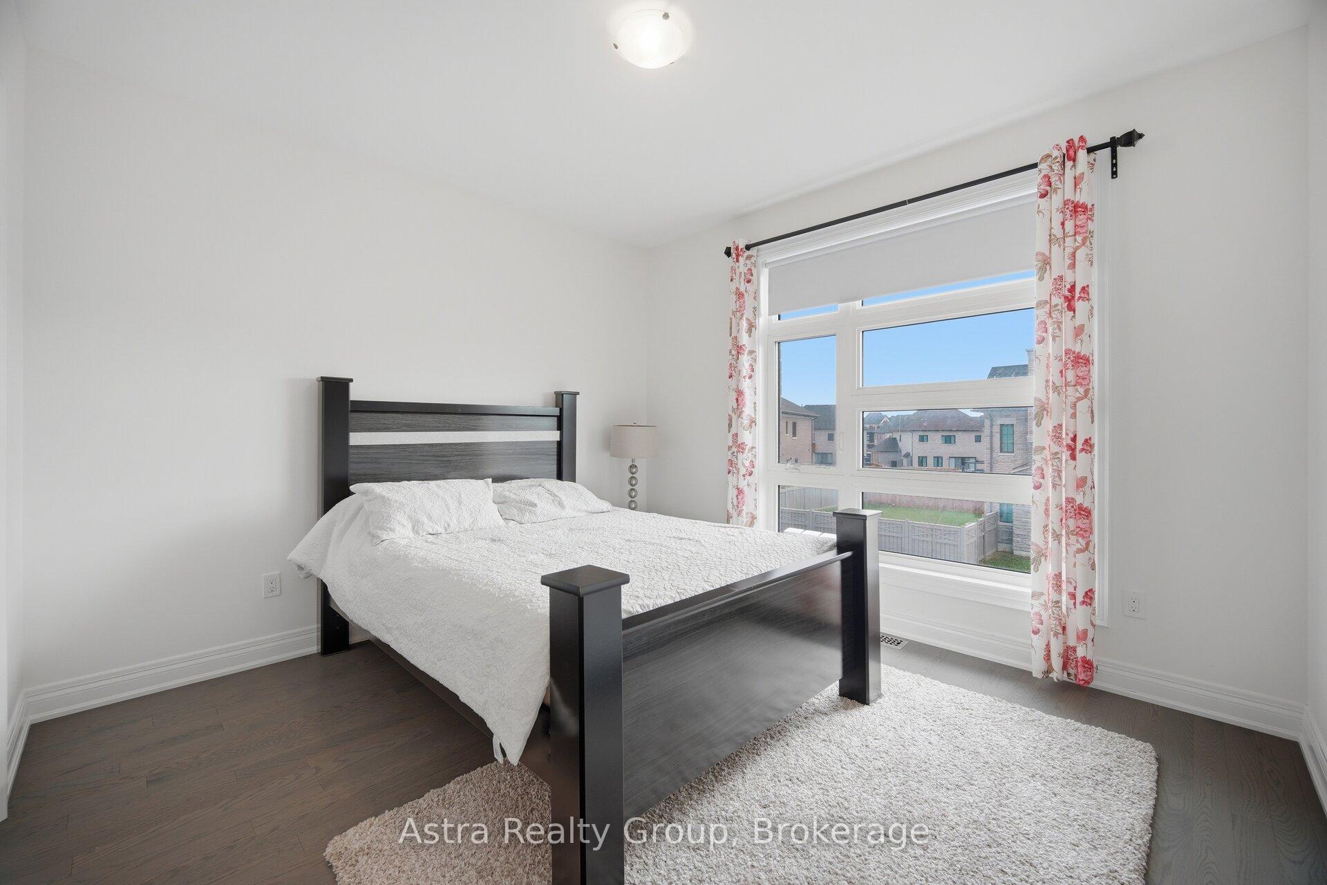 Photo 32 of 143 Ballantyne Boulevard, Vaughan, Vellore Village — HOMEH