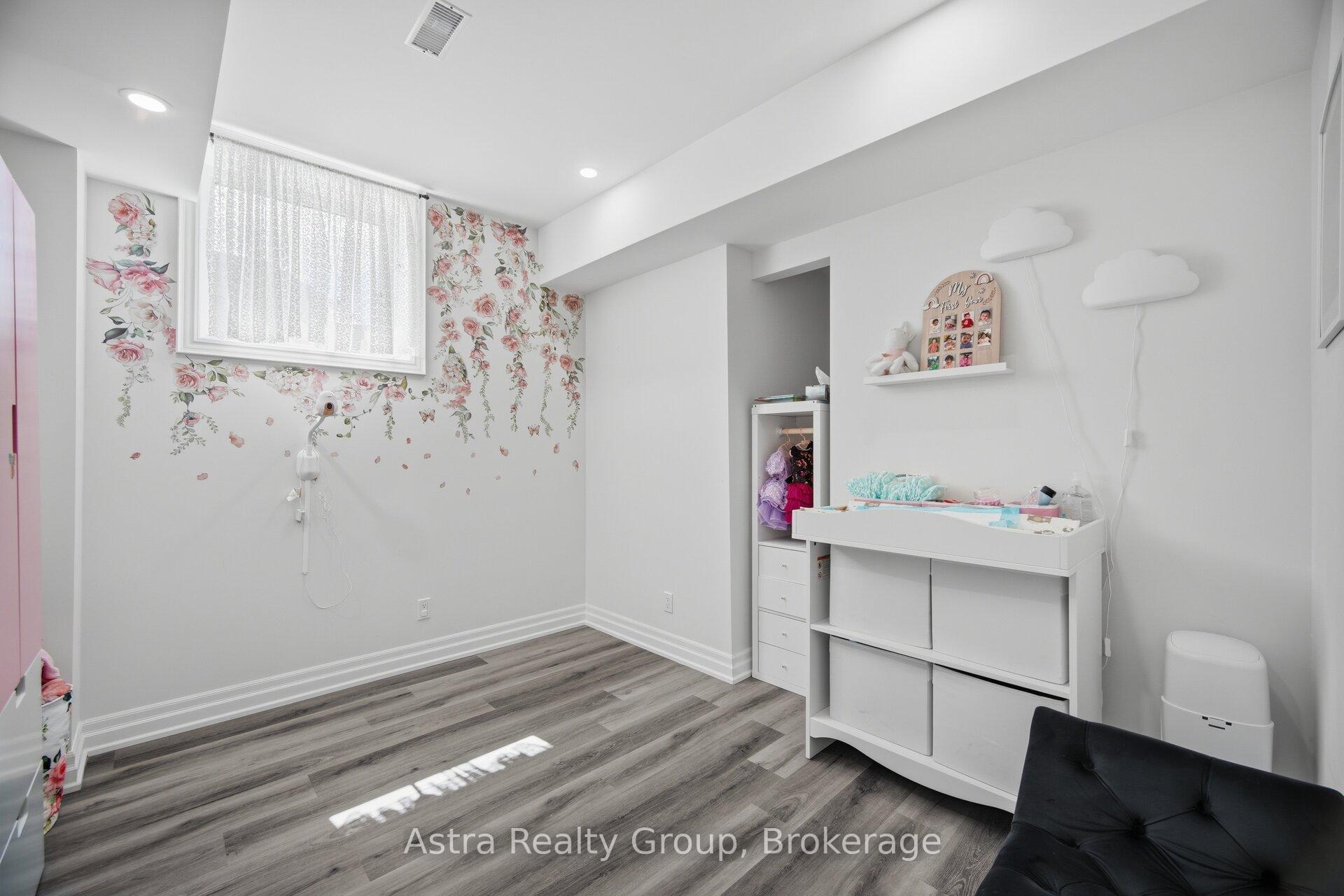 Photo 44 of 143 Ballantyne Boulevard, Vaughan, Vellore Village — HOMEH