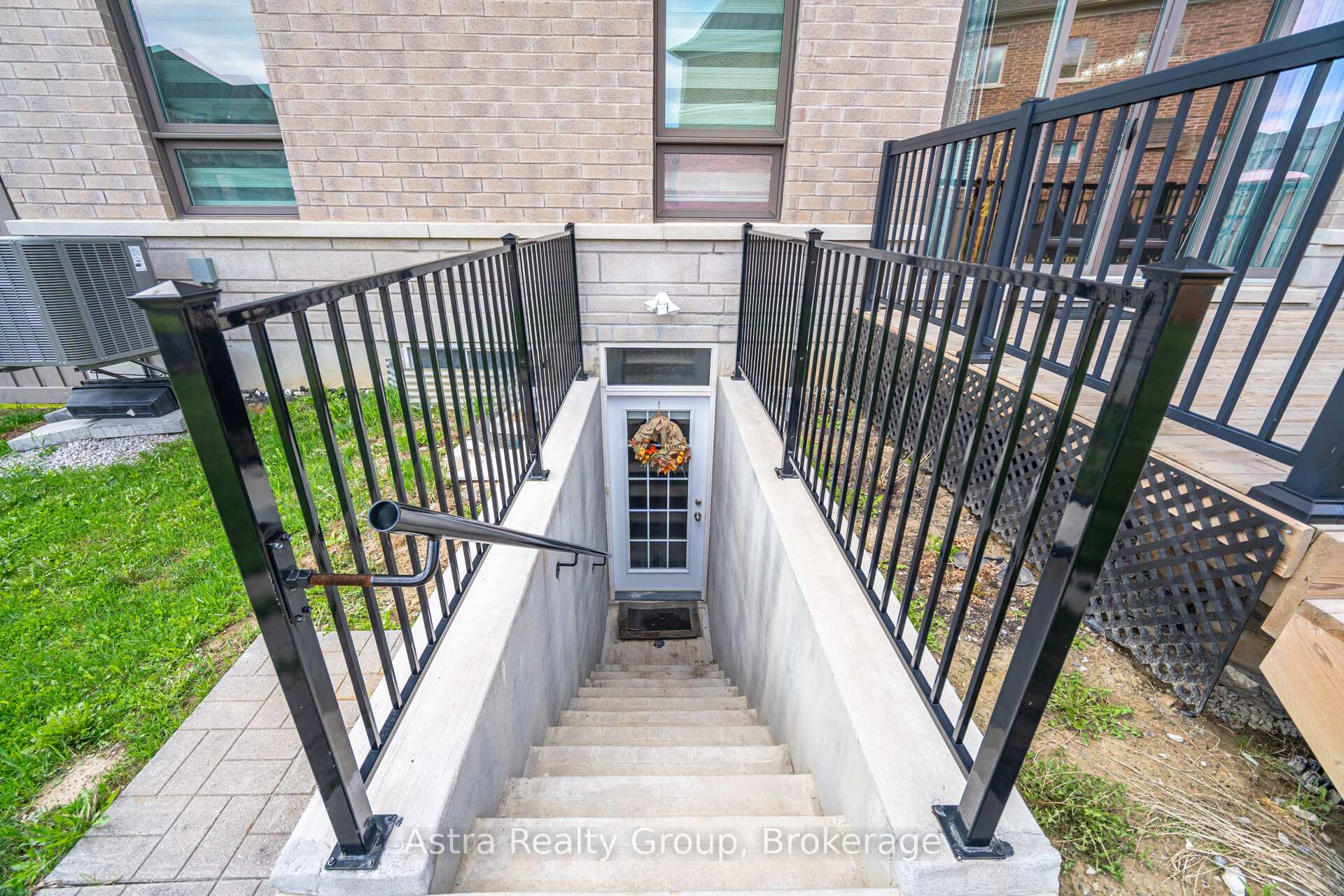 Photo 50 of 143 Ballantyne Boulevard, Vaughan, Vellore Village — HOMEH