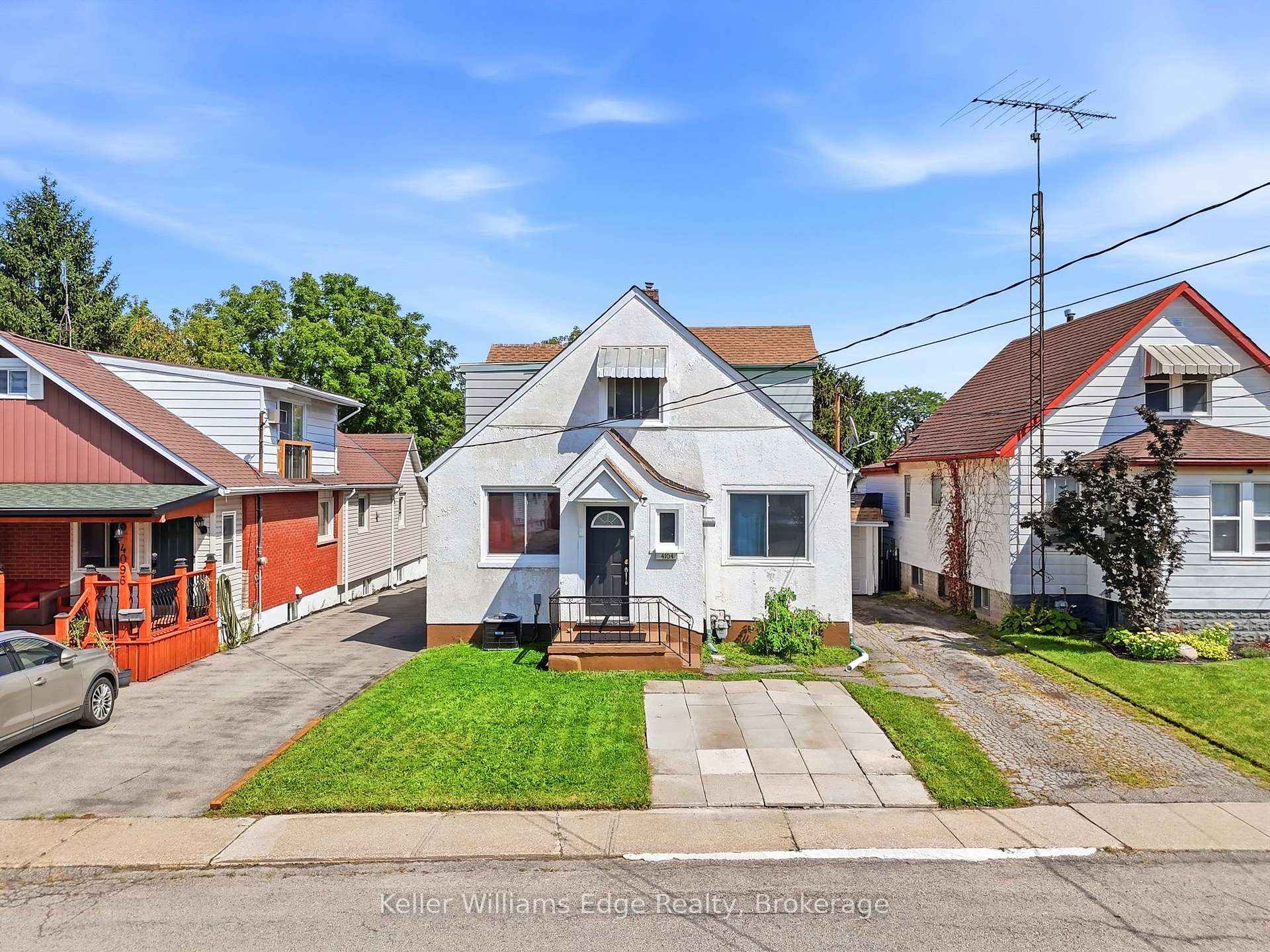 Photo of 4104 Broughton Avenue