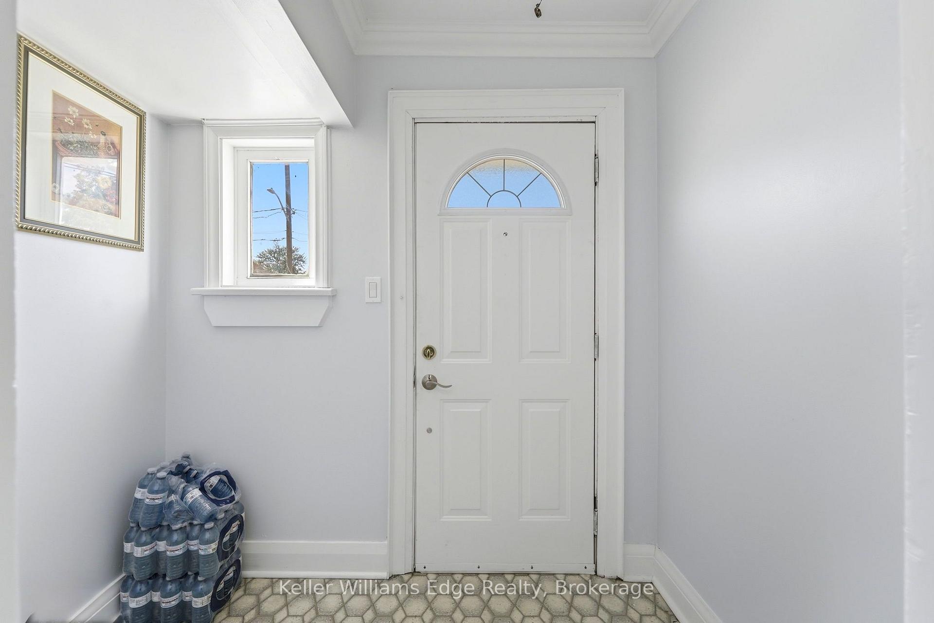 Photo 4 of 4104 Broughton Avenue, Niagara Falls, Downtown — HOMEH