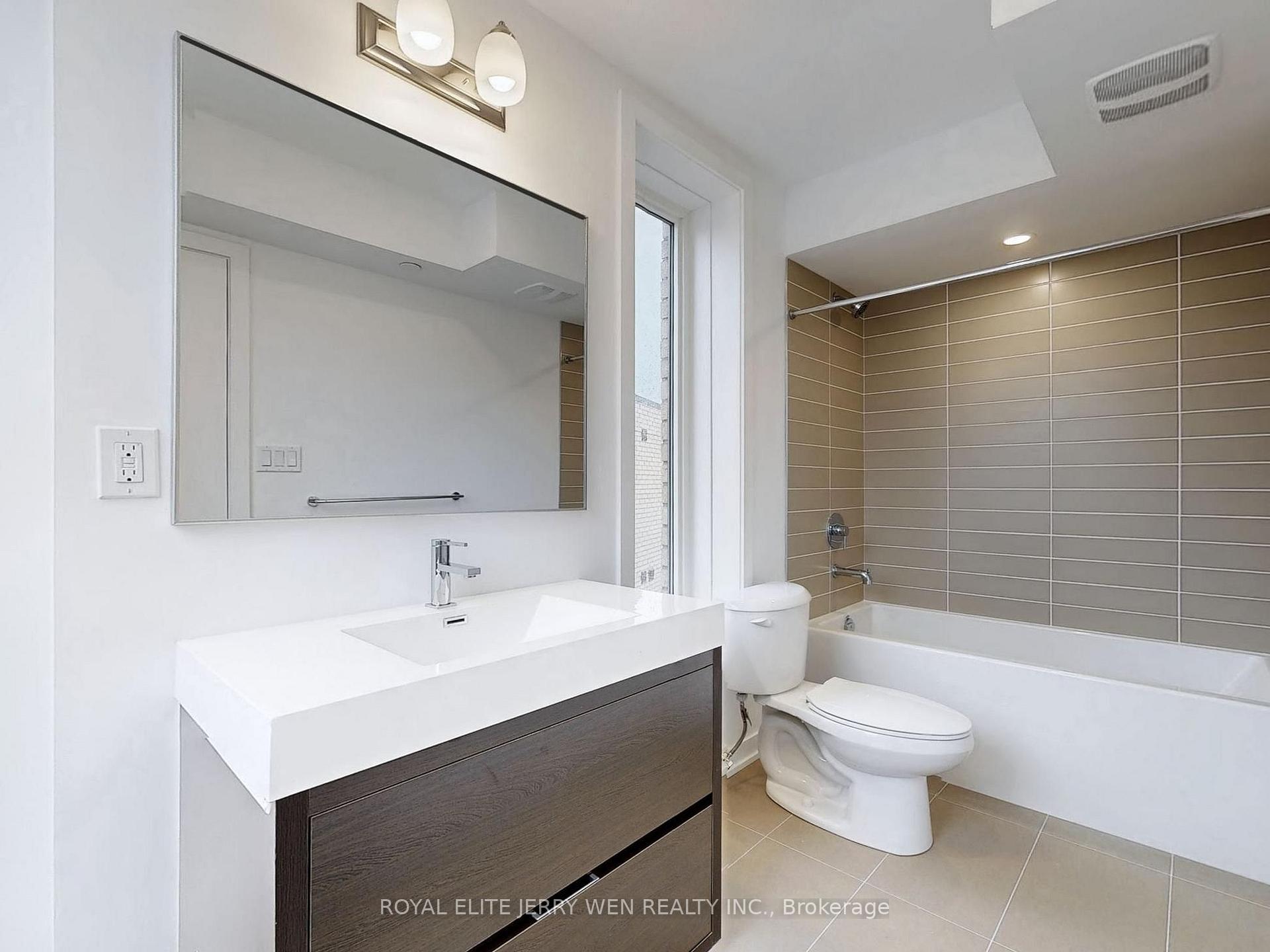 Photo 8 of 12 turtle Island Road, Toronto, Englemount-Lawrence — HOMEH