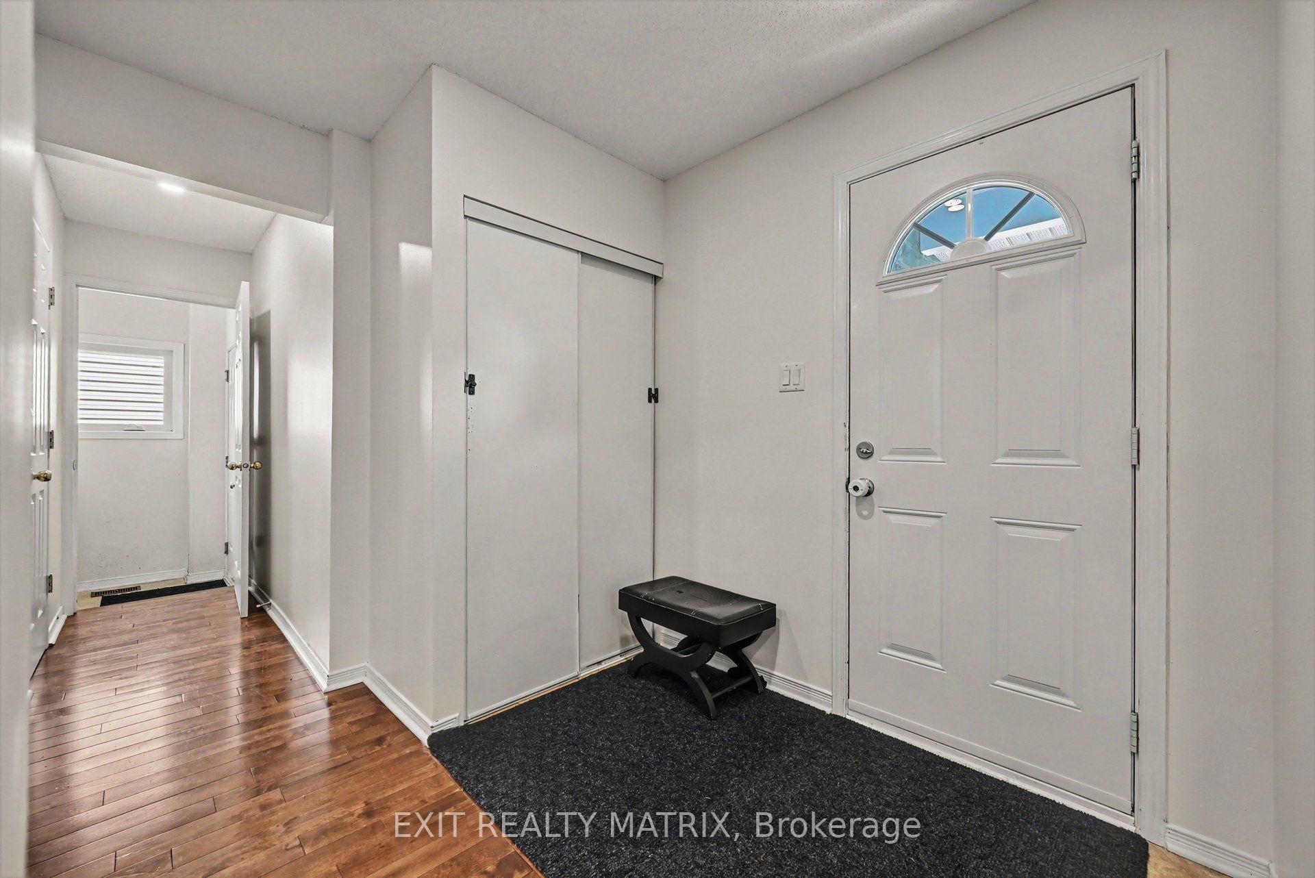 Photo 3 of 627 Chenier Way, Ottawa, Fallingbrook/Pineridge — HOMEH