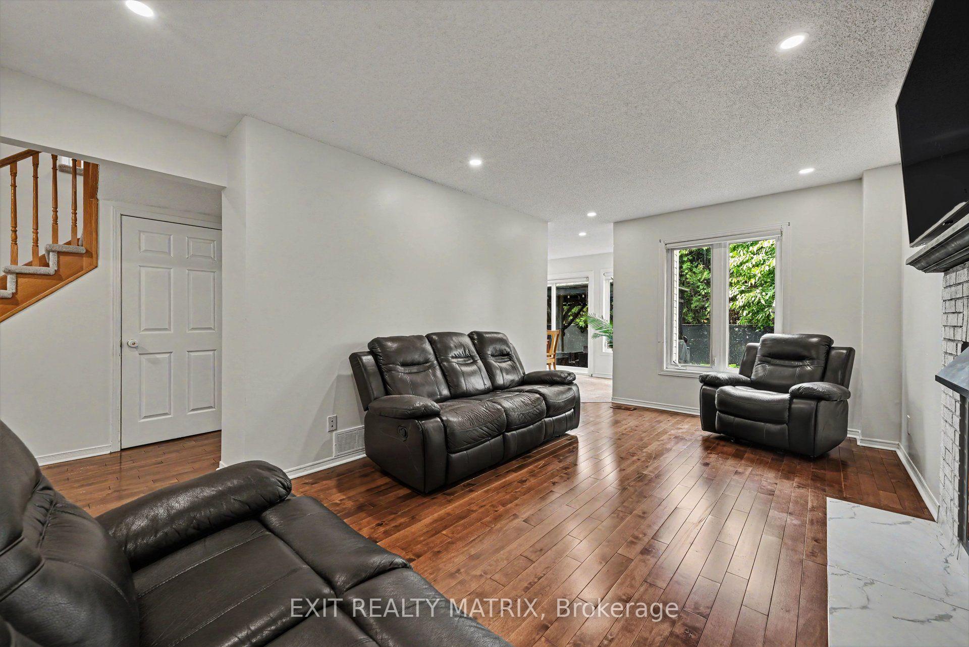 Photo 13 of 627 Chenier Way, Ottawa, Fallingbrook/Pineridge — HOMEH