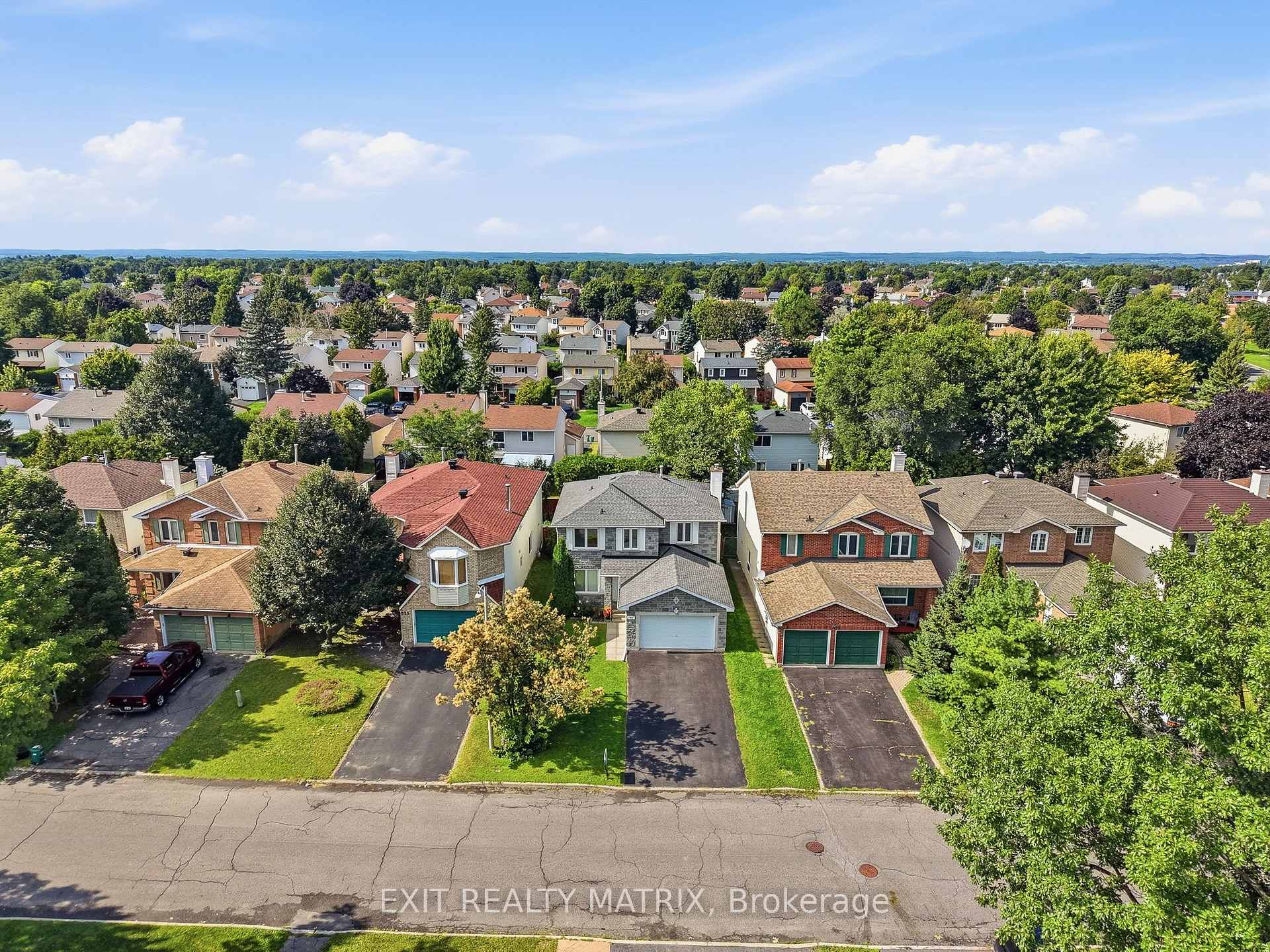 Photo 31 of 627 Chenier Way, Ottawa, Fallingbrook/Pineridge — HOMEH