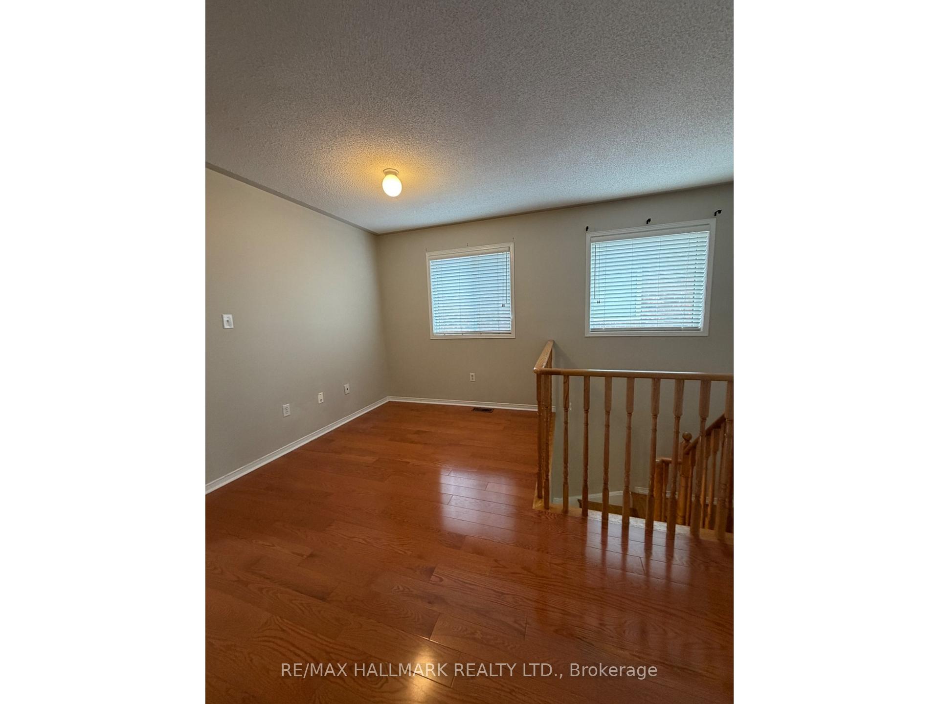 Photo 20 of 50 Farthingale Crescent, Brampton, Fletcher's Meadow — HOMEH