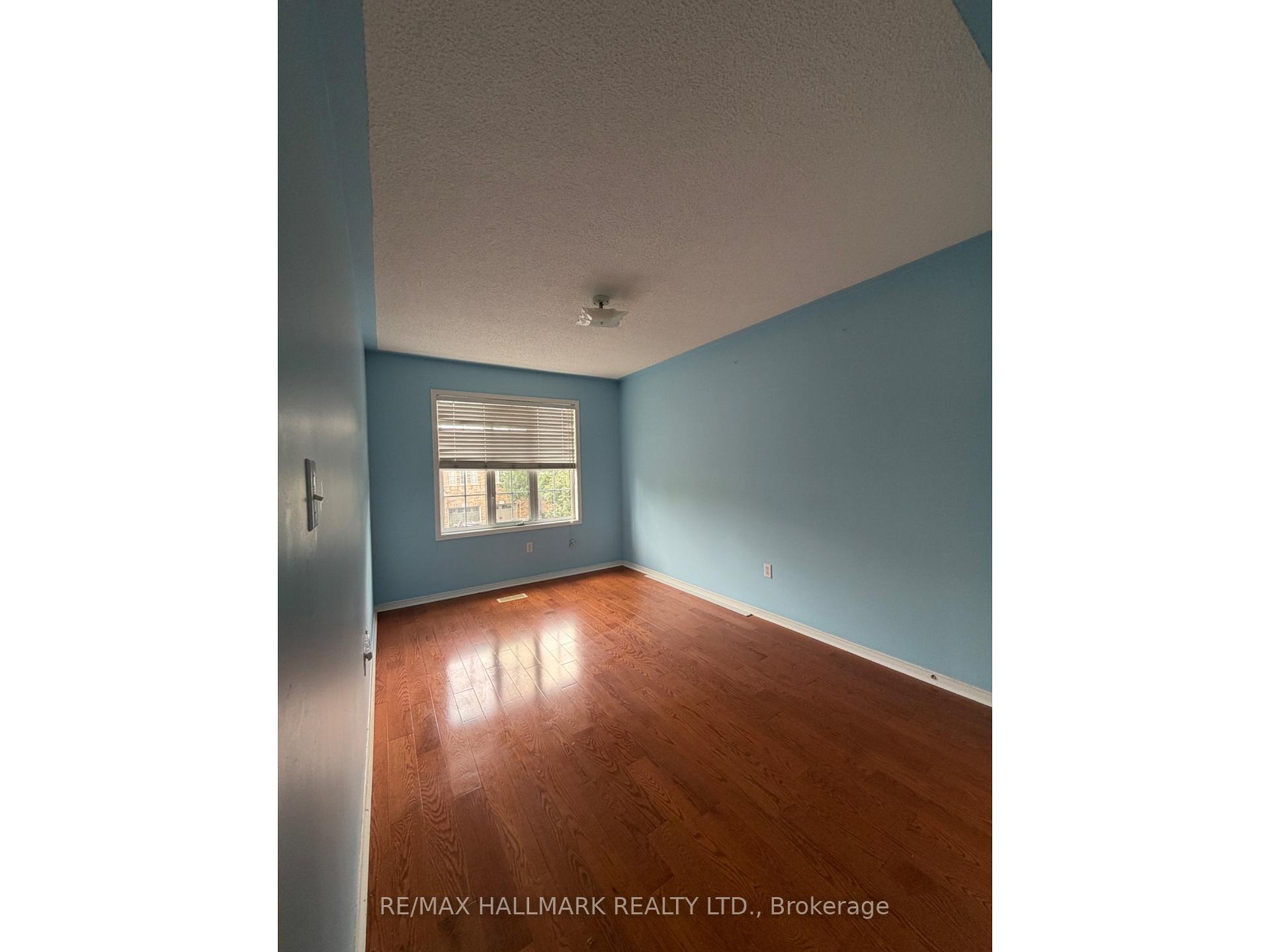 Photo 22 of 50 Farthingale Crescent, Brampton, Fletcher's Meadow — HOMEH