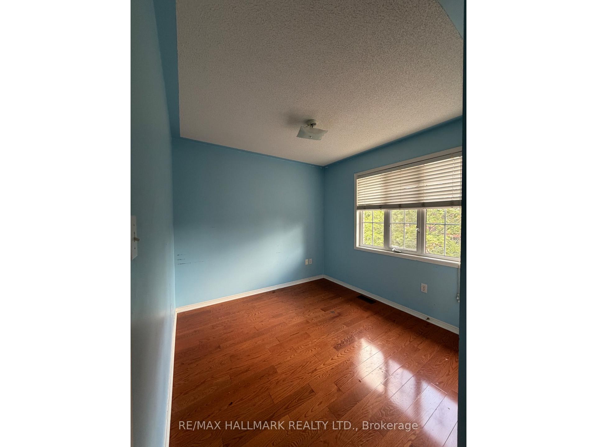 Photo 23 of 50 Farthingale Crescent, Brampton, Fletcher's Meadow — HOMEH