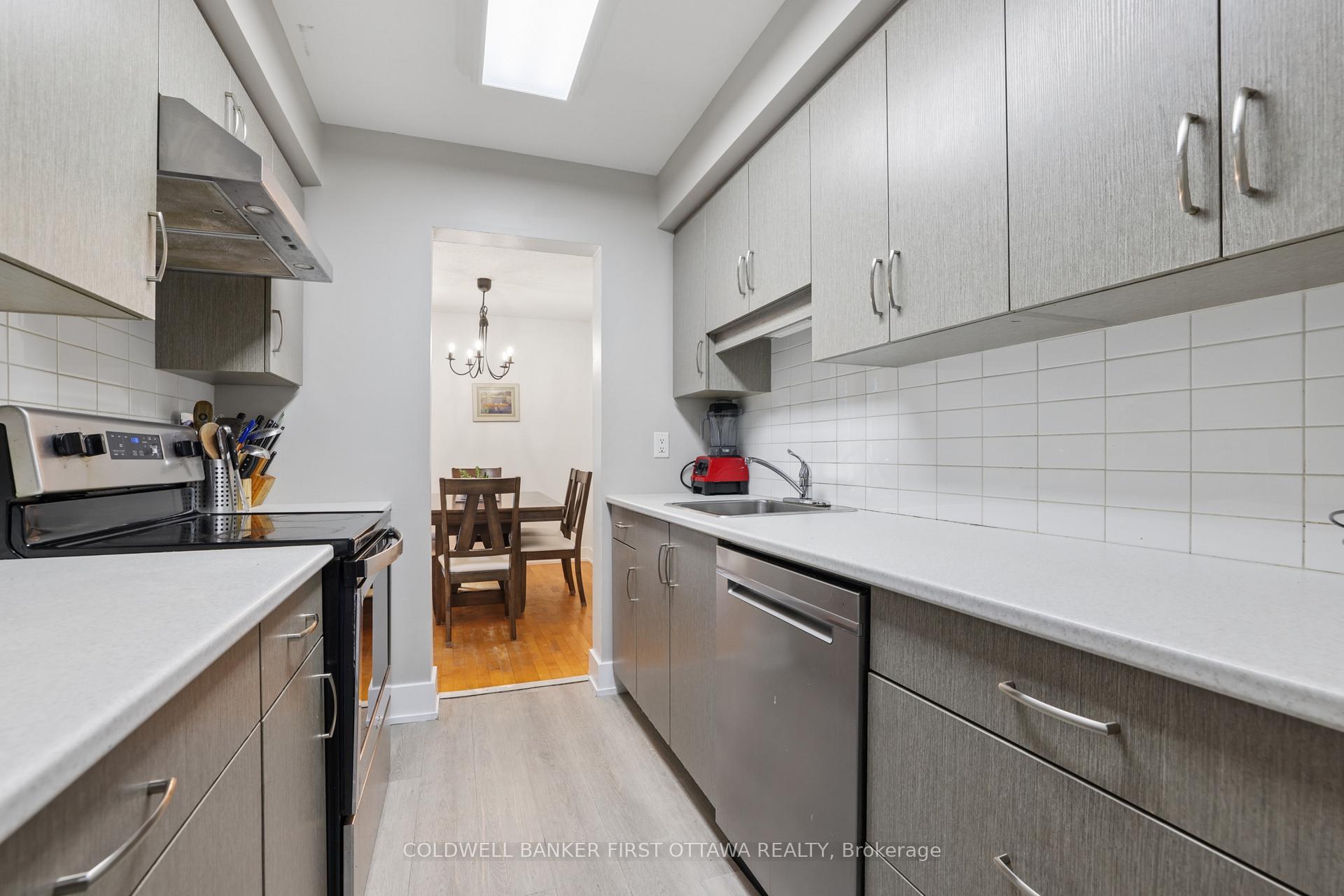 Photo 5 of Unit 19, 70 Bujold Court, Ottawa, Kanata - Katimavik — HOMEH