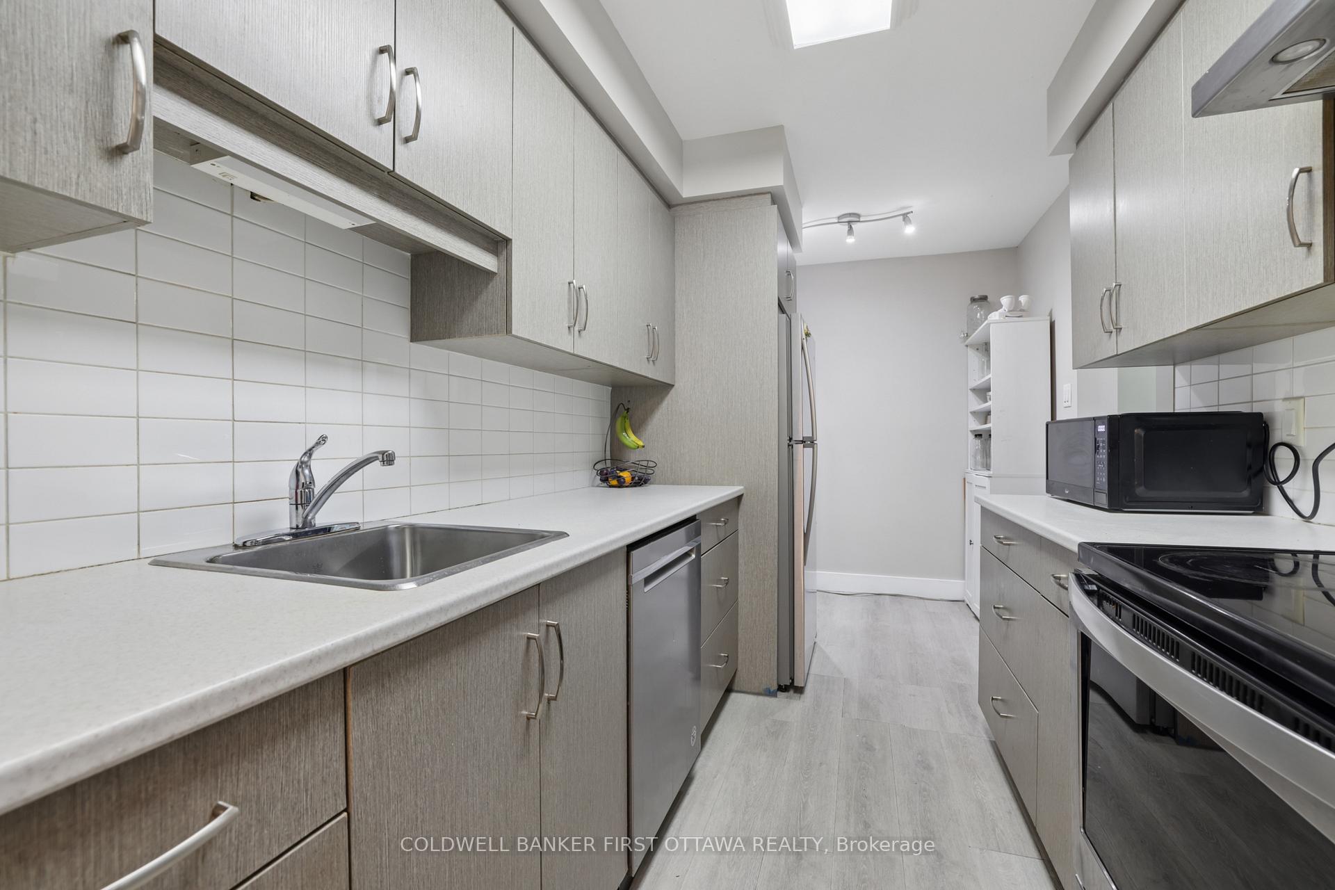 Photo 6 of Unit 19, 70 Bujold Court, Ottawa, Kanata - Katimavik — HOMEH
