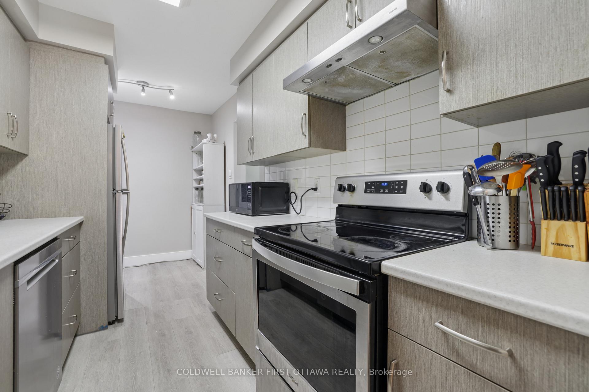 Photo 7 of Unit 19, 70 Bujold Court, Ottawa, Kanata - Katimavik — HOMEH