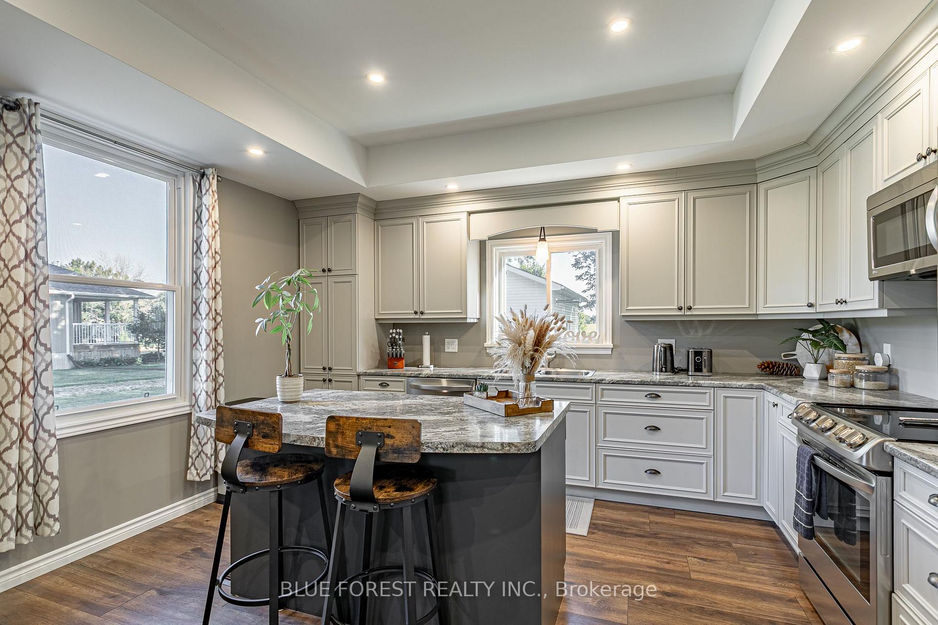 Photo 8 of 42680 Graham Road, Huron East, Brussels — HOMEH