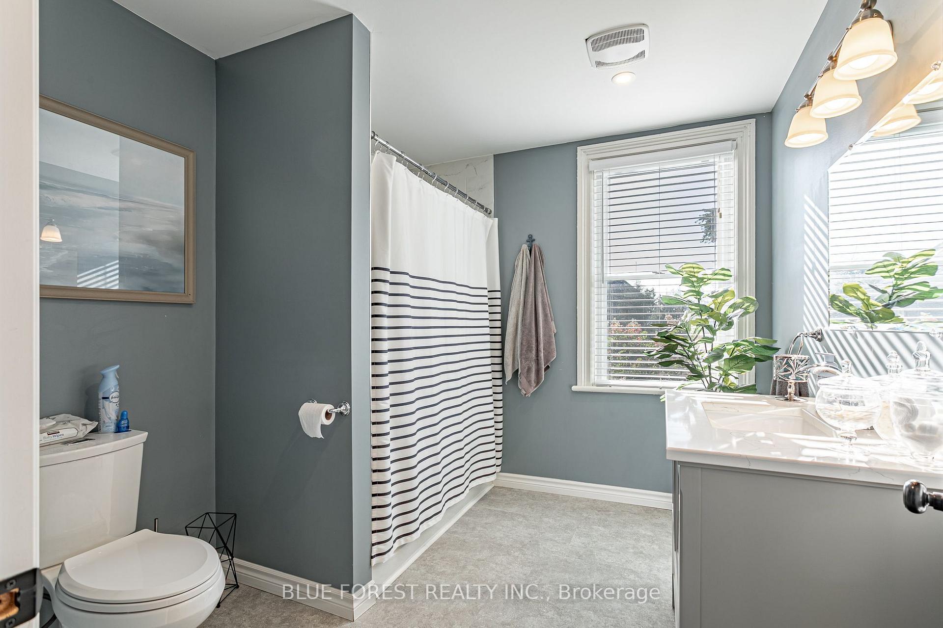 Photo 13 of 42680 Graham Road, Huron East, Brussels — HOMEH
