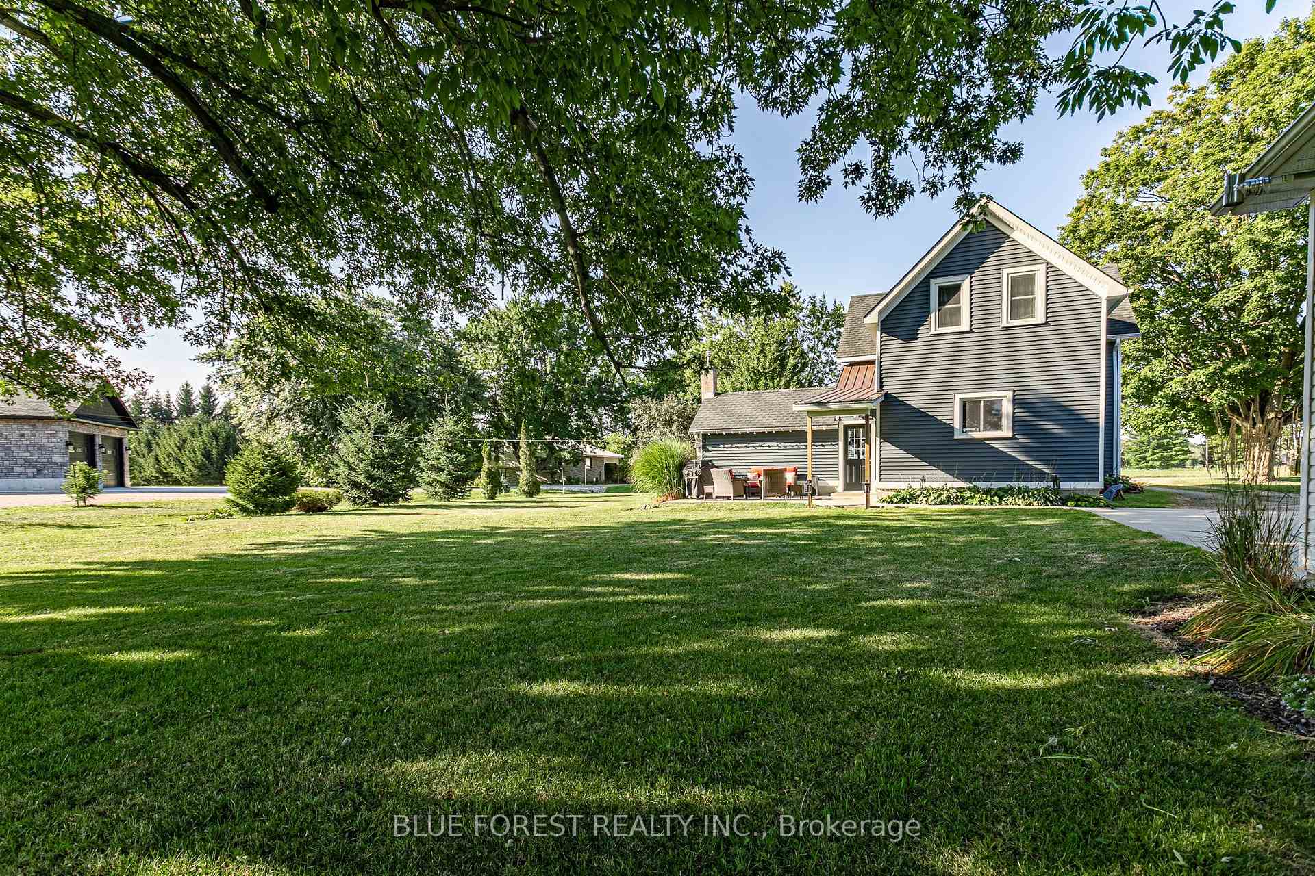 Photo 23 of 42680 Graham Road, Huron East, Brussels — HOMEH