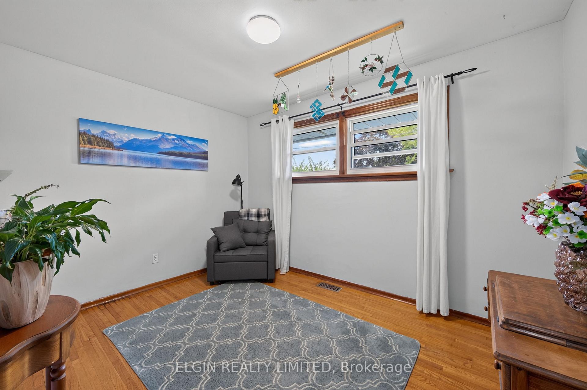 Photo 18 of 32 Coyne Street, St. Thomas — HOMEH