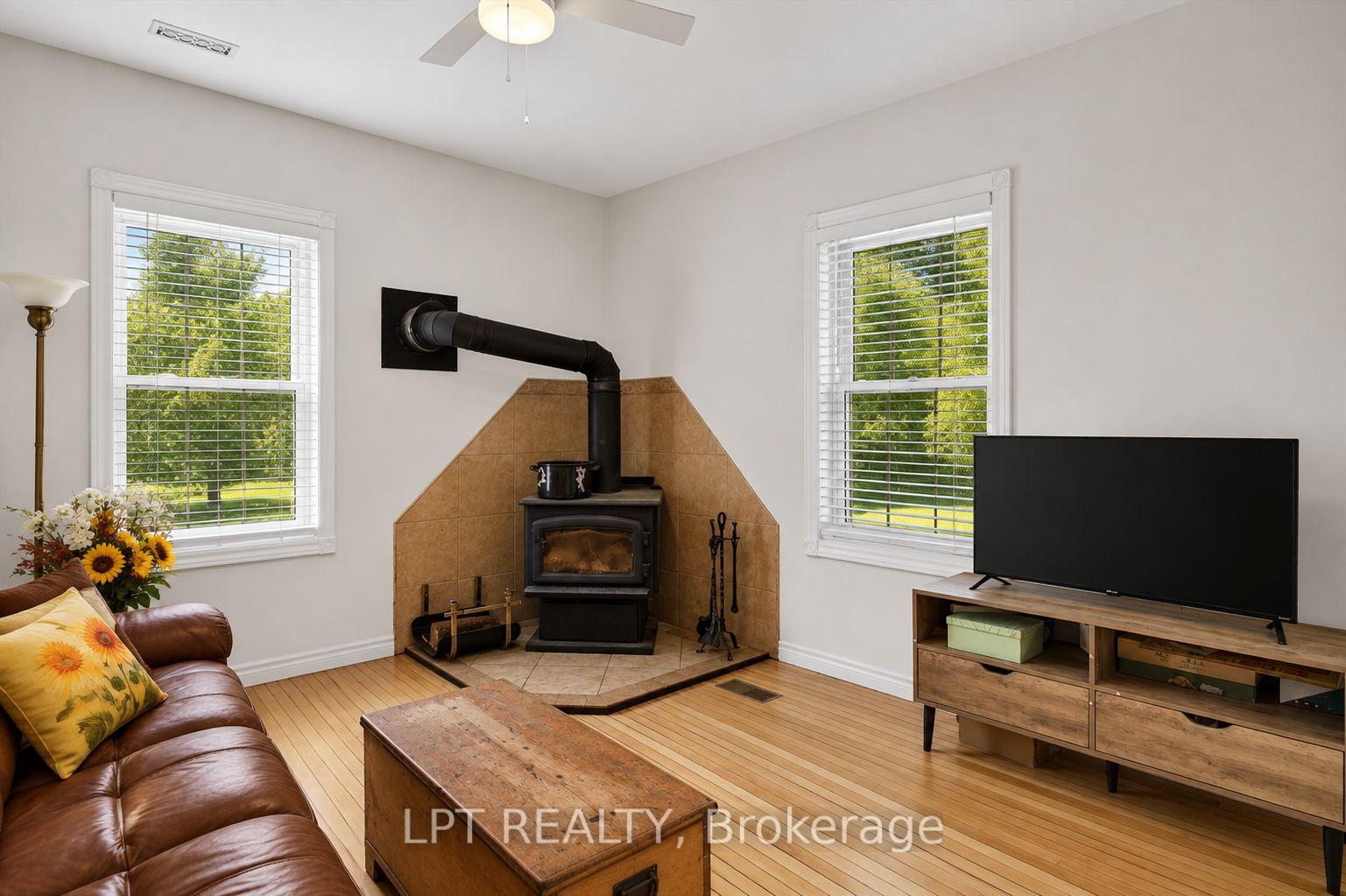 Photo 9 of 3472 Monck Road, Kawartha Lakes, Laxton/Digby/Longford — HOMEH