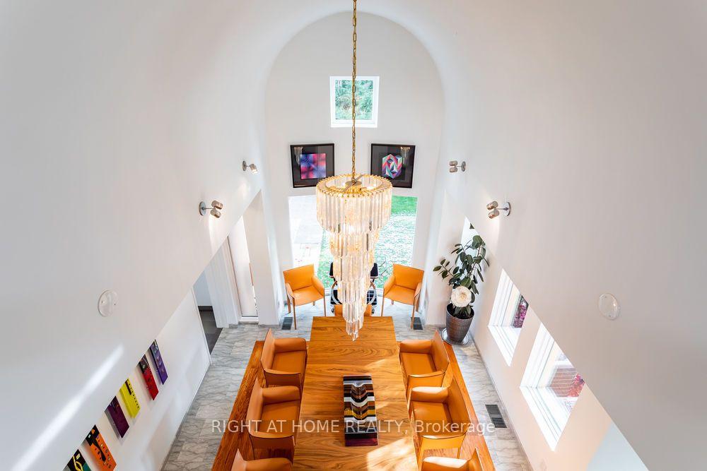Photo 19 of 1 Friars Lane, Etobicoke, Princess-Rosethorn — HOMEH