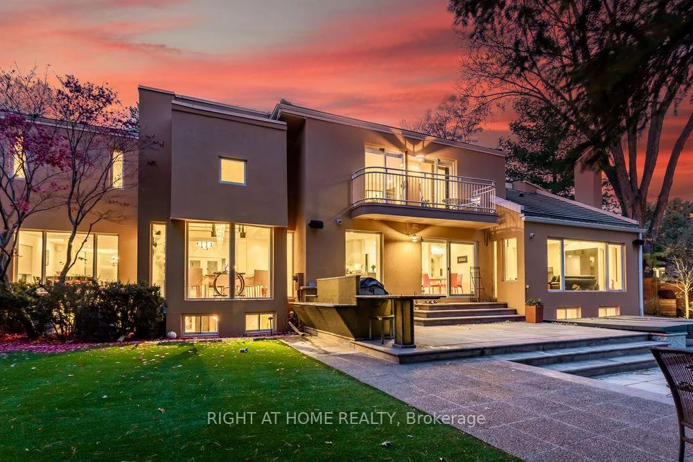 Photo 4 of 1 Friars Lane, Etobicoke, Princess-Rosethorn — HOMEH