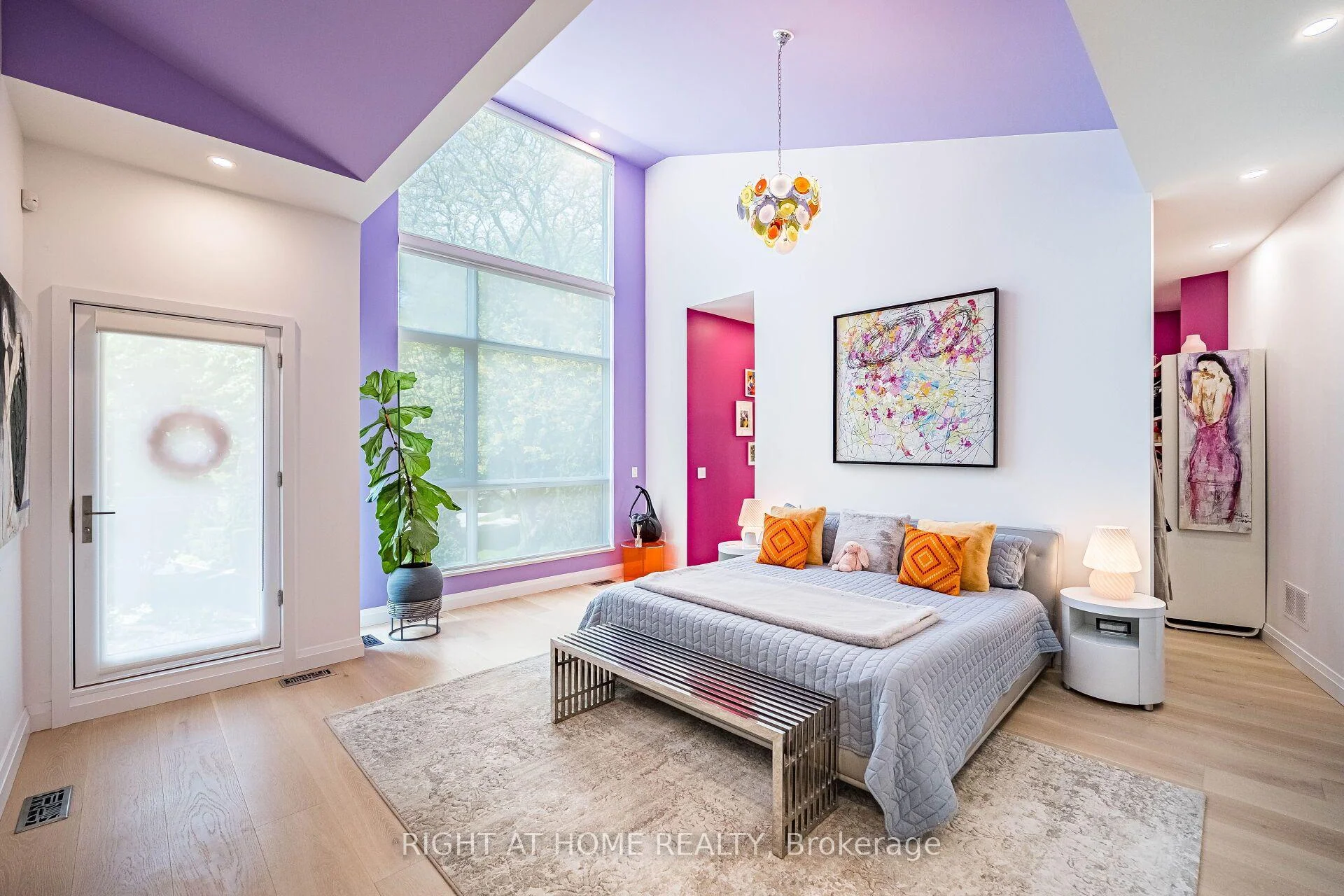Photo 18 of 1 Friars Lane, Etobicoke, Princess-Rosethorn — HOMEH