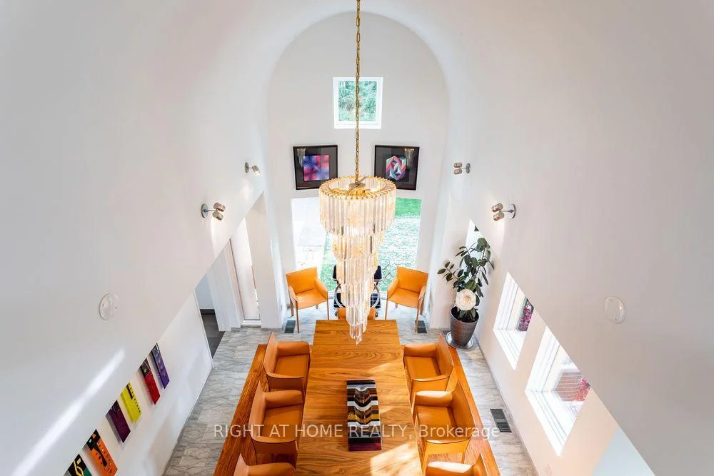Photo 20 of 1 Friars Lane, Etobicoke, Princess-Rosethorn — HOMEH