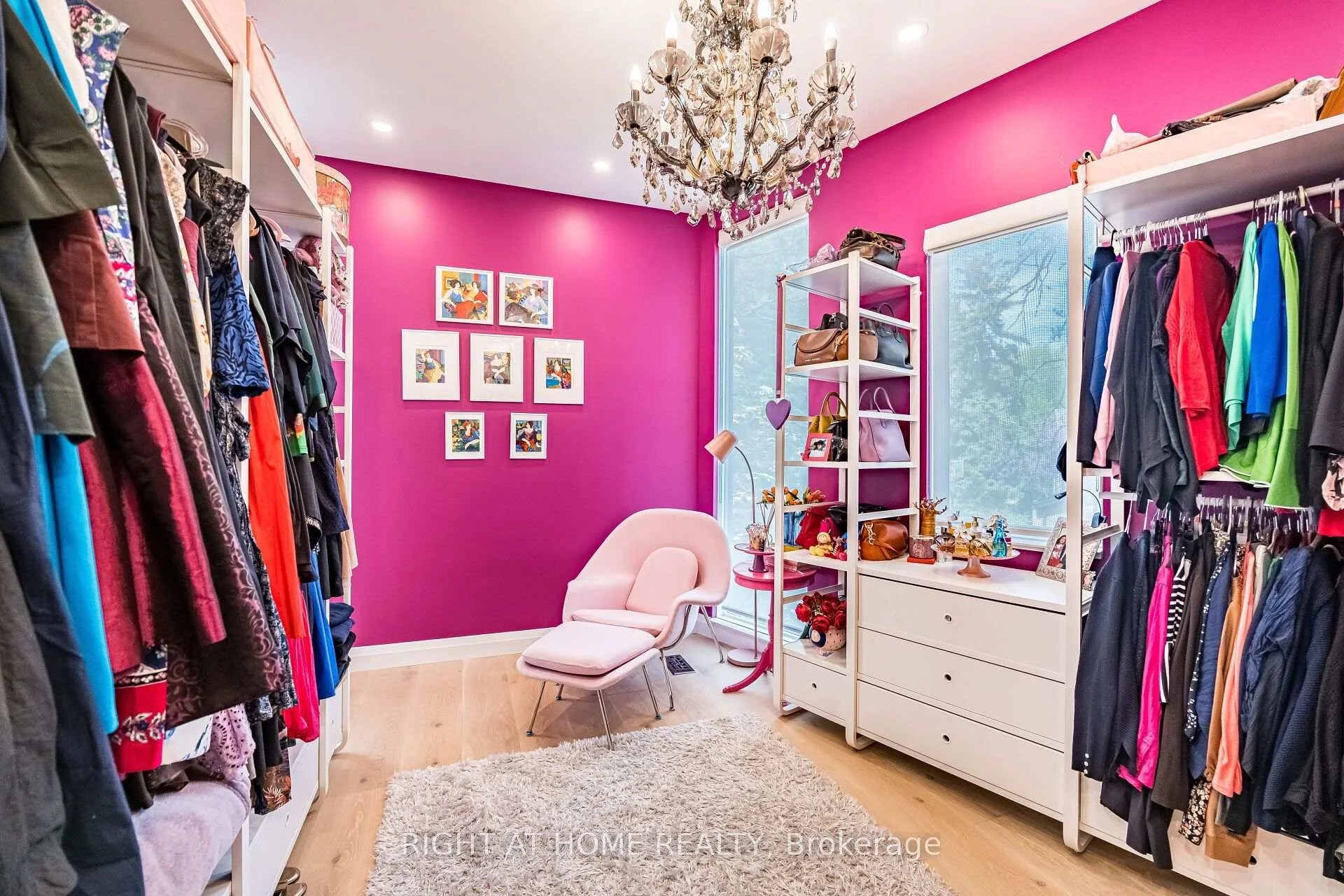 Photo 64 of 1 Friars Lane, Etobicoke, Princess-Rosethorn — HOMEH