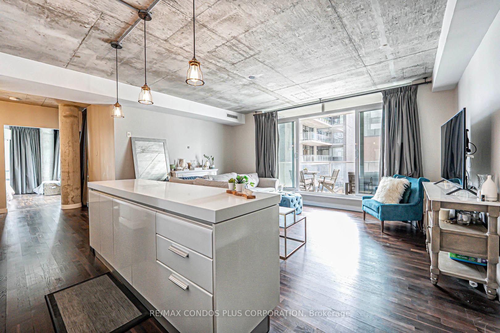 Photo 5 of Unit 424, 75 Portland Street, Toronto, Waterfront Communities — HOMEH
